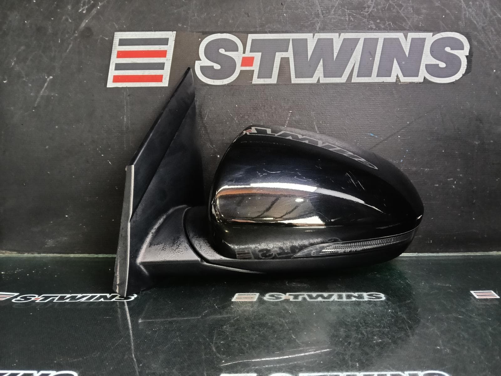 Used auto part listing image: 2020 HYUNDAI TUCSON LEFT DOOR MIRROR TL, POWER FOLD, NON BLIND SPOT, NON LANE ASSIST, W/ INDICATOR TYPE, 06/18-01/21 0000390014