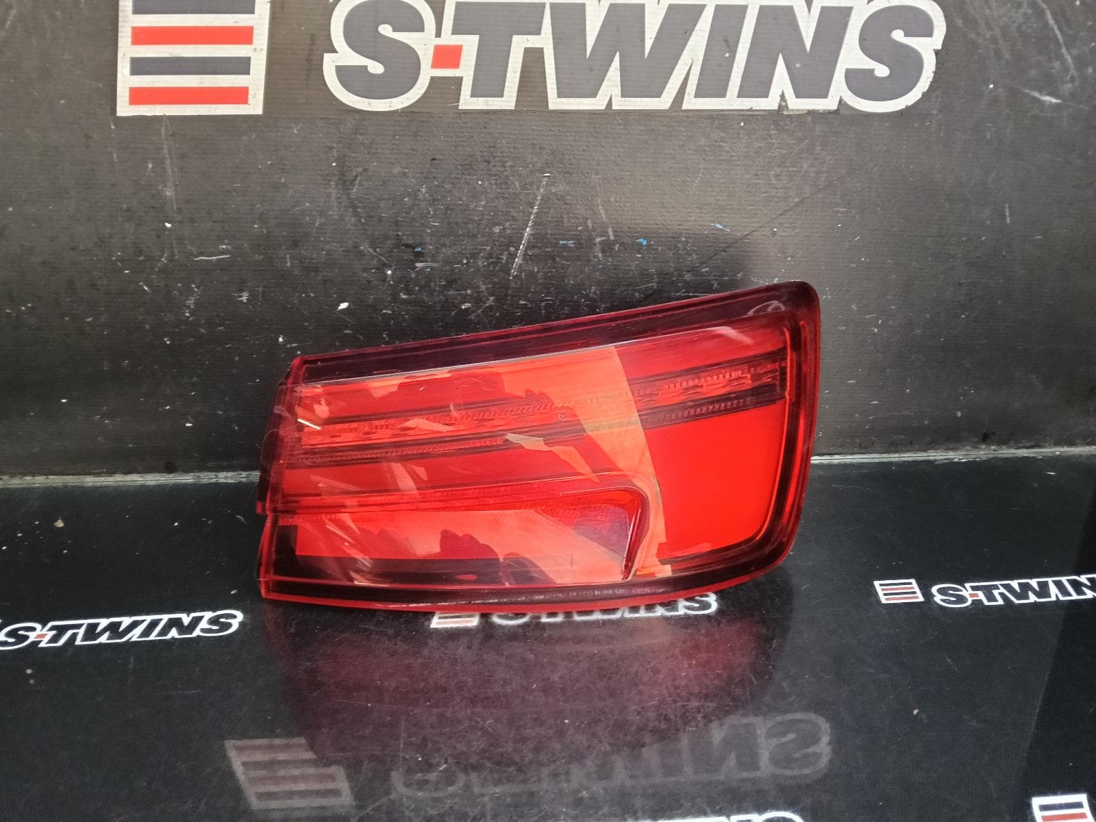 Used auto part listing image: 2016 AUDI A3 RIGHT TAILLIGHT A3/S3, 8V, SEDAN/CABRIO, LED TYPE, 05/16-10/20 0000393457
