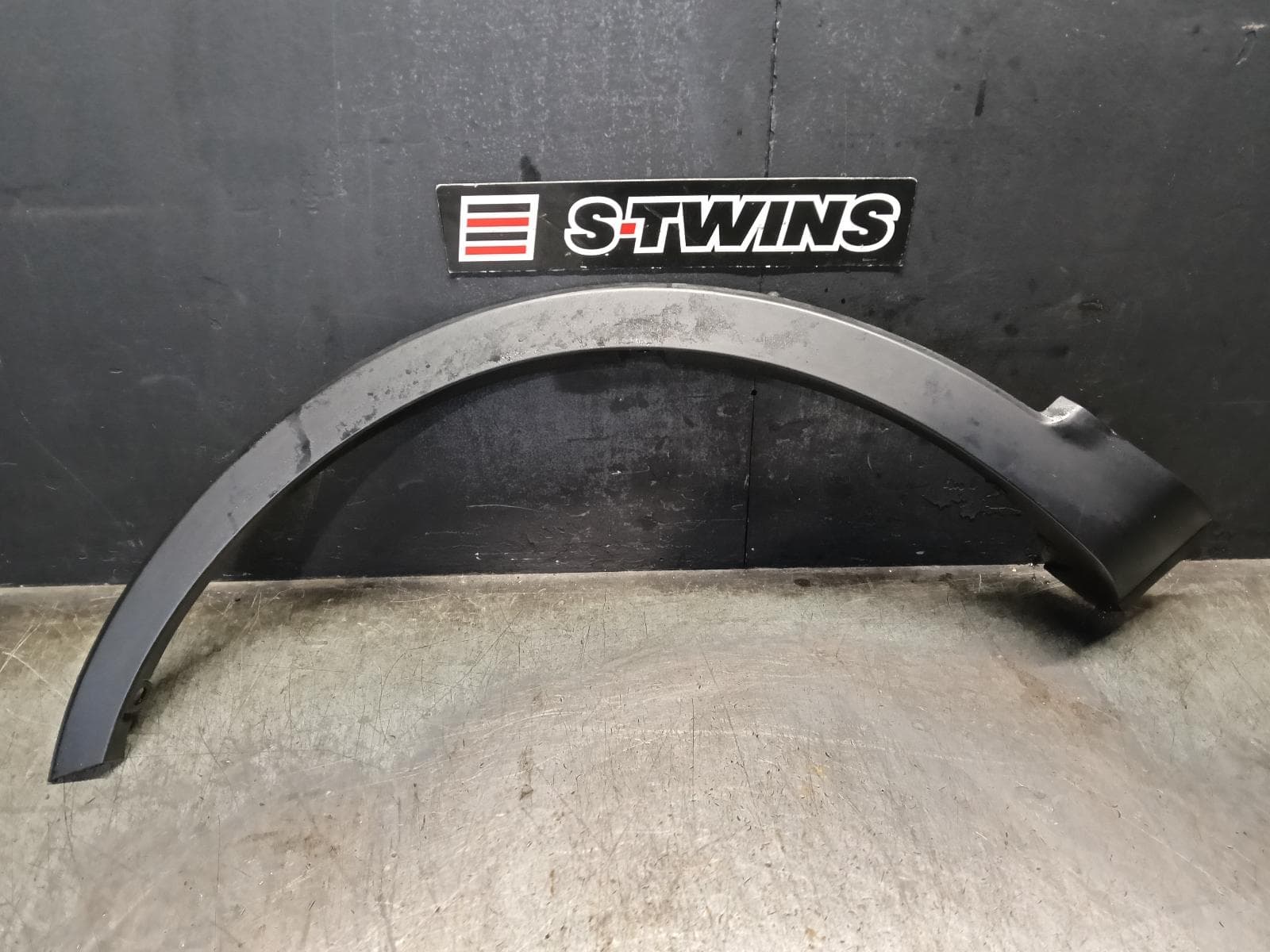 2013 MAZDA CX9 WHEEL ARCH FLARE LH FRONT (ON GUARD), TB, 12/07-12/15 0000417688