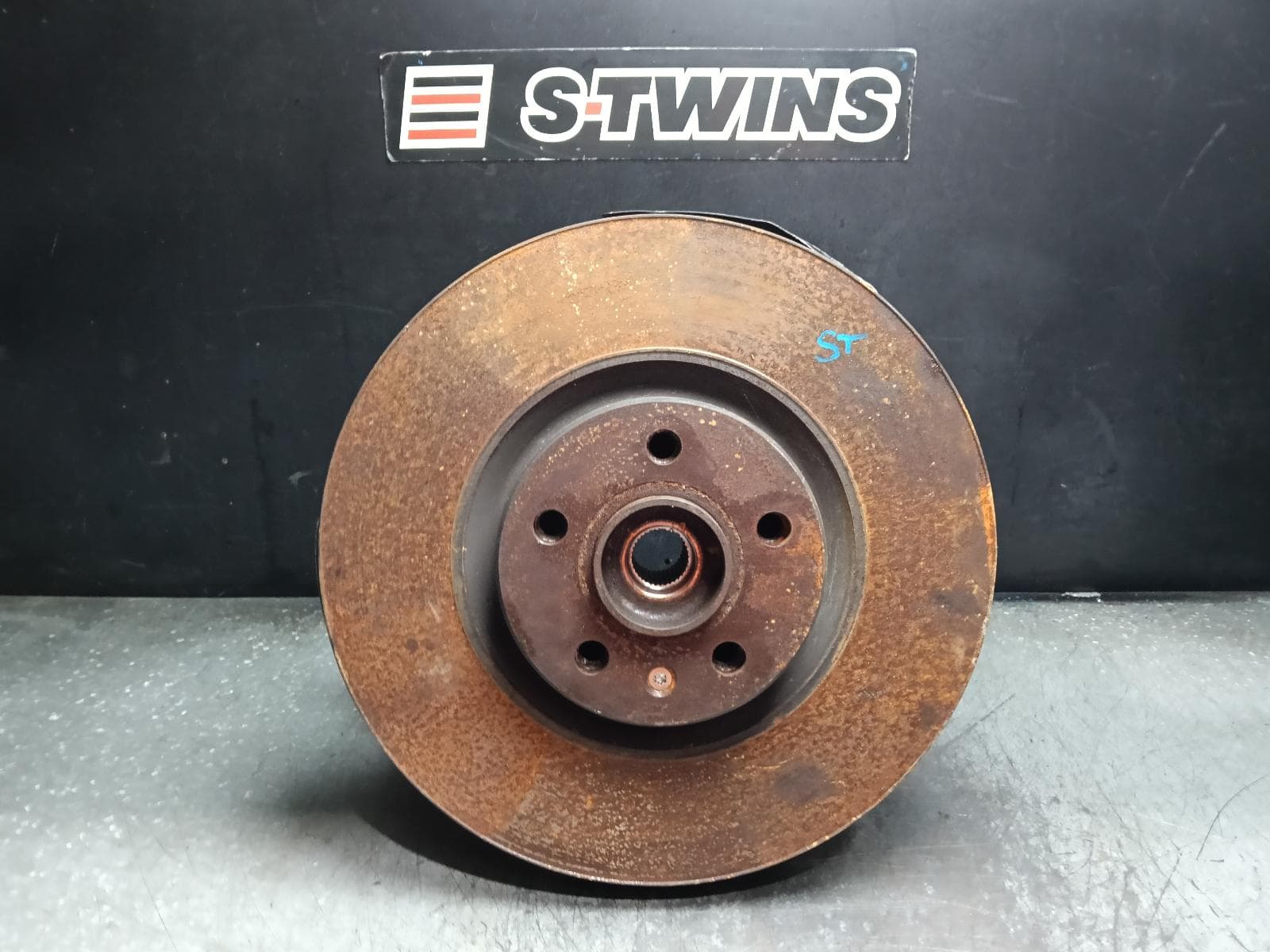 2020 VOLVO XC40 RIGHT FRONT HUB ASSEMBLY AWD/FWD, 02/18- 0000417638