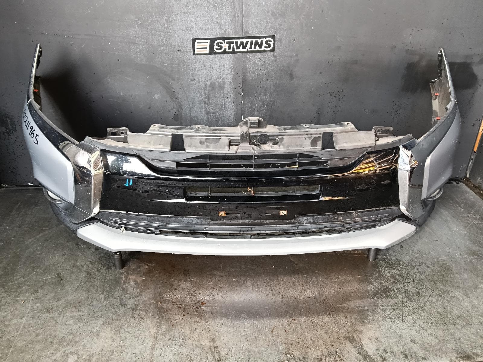 2016 MITSUBISHI OUTLANDER FRONT BUMPER BUMPER BAR, NON H/LAMP WASHER TYPE, ZK, 01/15-03/18 0000391556