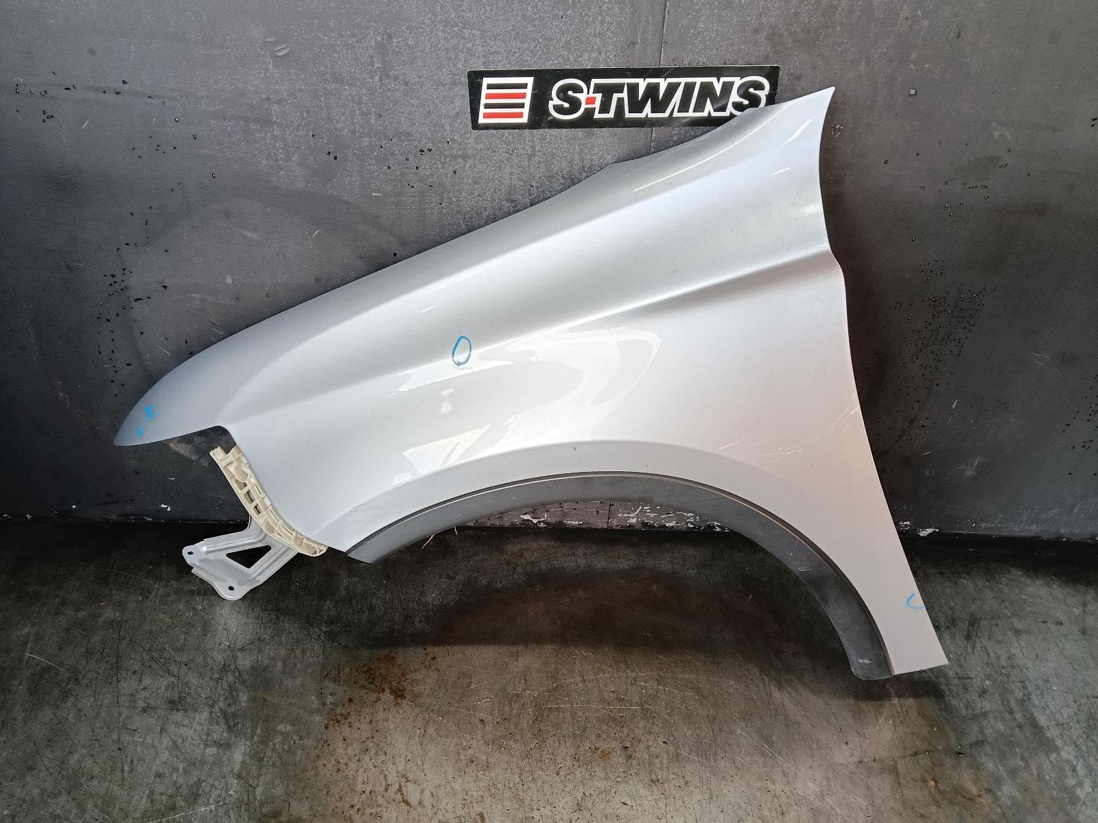 2016 MITSUBISHI OUTLANDER LEFT GUARD ZK-ZL, W/ FLARE, NON INDICATOR TYPE, 01/15-07/21 0000391552