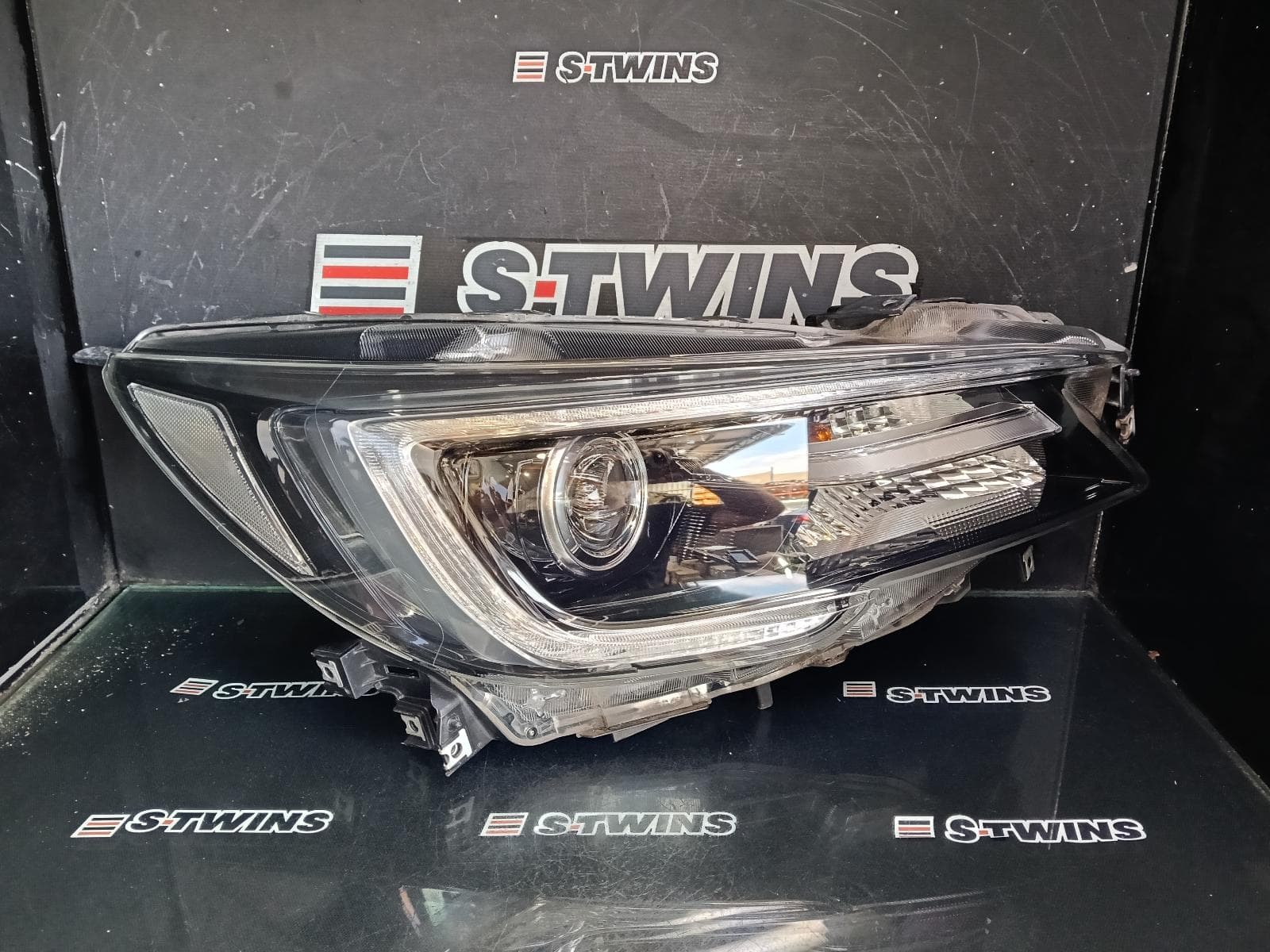 2019 SUBARU OUTBACK RIGHT HEADLAMP 6TH GEN, LED TYPE, 12/17-12/20 0000396142