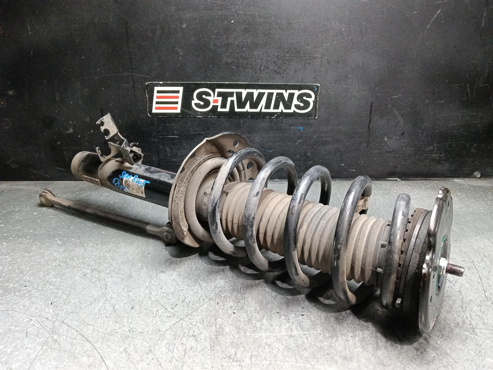 2020 LAND ROVER DISCOVERY SPORT RIGHT FRONT STRUT NON ACTIVE DAMPER TYPE, L550, 07/19- 0000417821