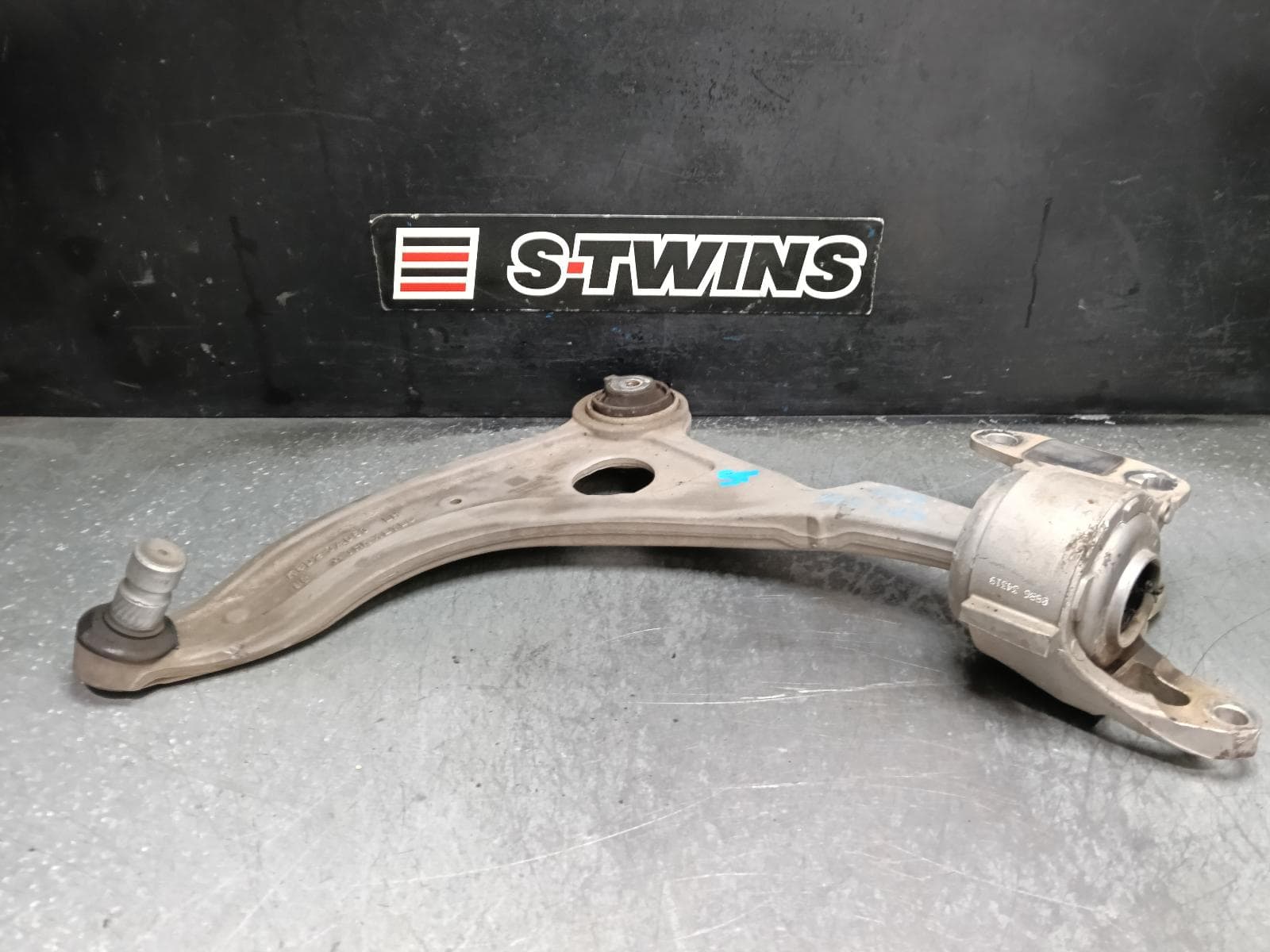 2020 LAND ROVER DISCOVERY SPORT LEFT FRONT LOWER CONTROL ARM L550, 07/19- 0000417823