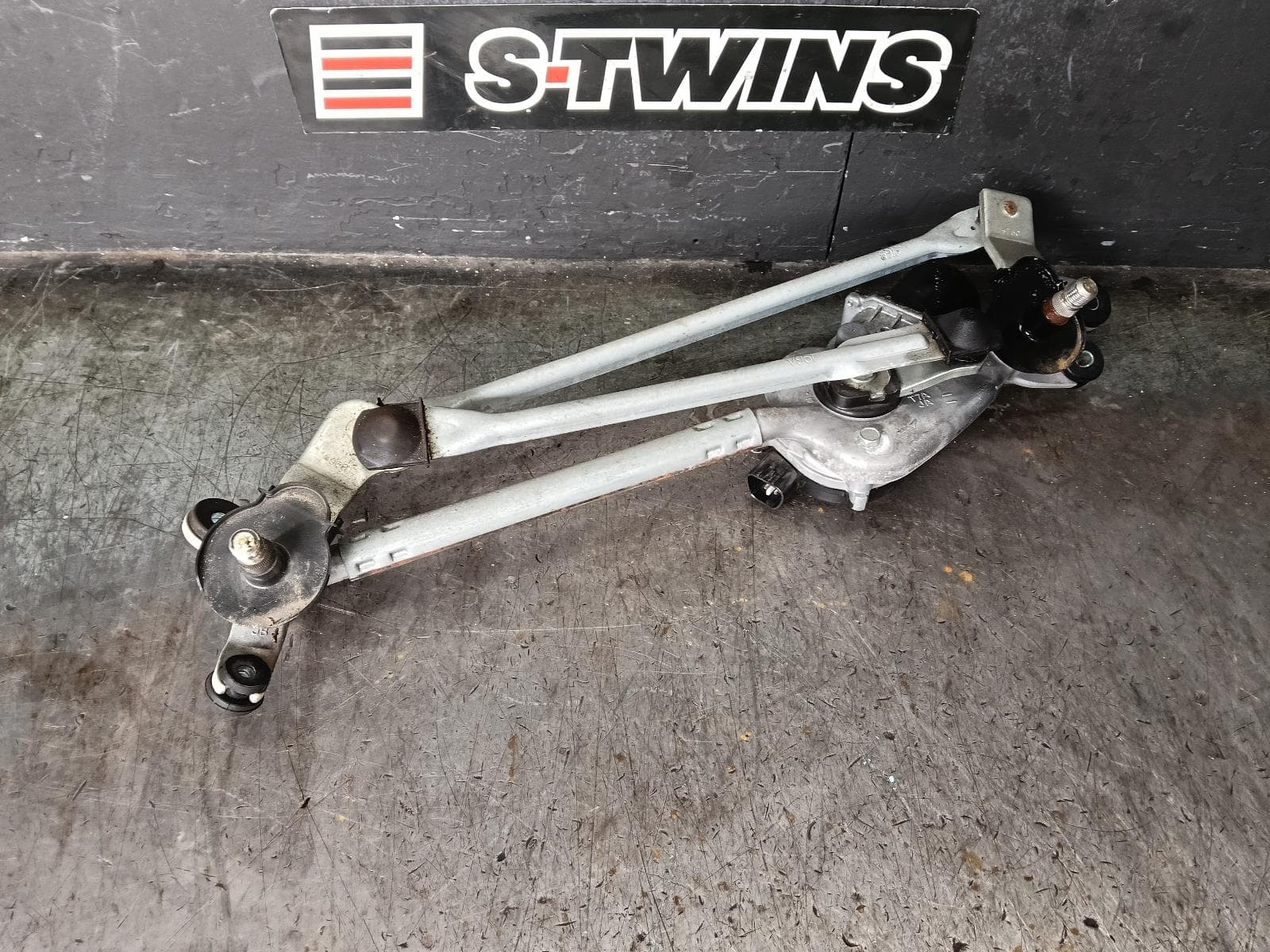 2019 HONDA HRV WIPER MOTOR FRONT, RU, 12/14-10/21 0000417753
