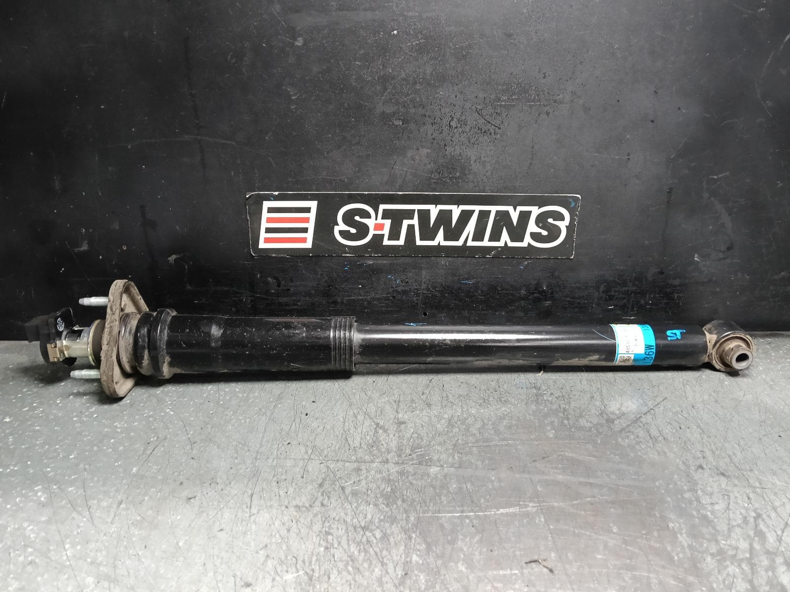 2019 LEXUS IS SERIES RIGHT REAR STRUT XE30, ***USE SHOCK ABSORBER PART TYPE*** 0000418077
