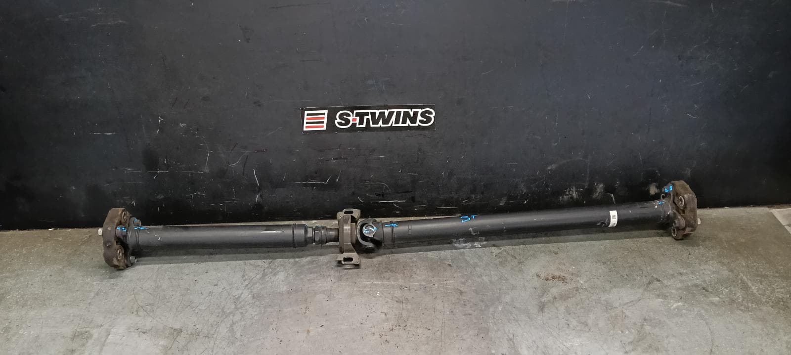 Used auto part listing image: 2019 LEXUS IS SERIES REAR PROP SHAFT XE30, 07/13- 11/25 0000418080