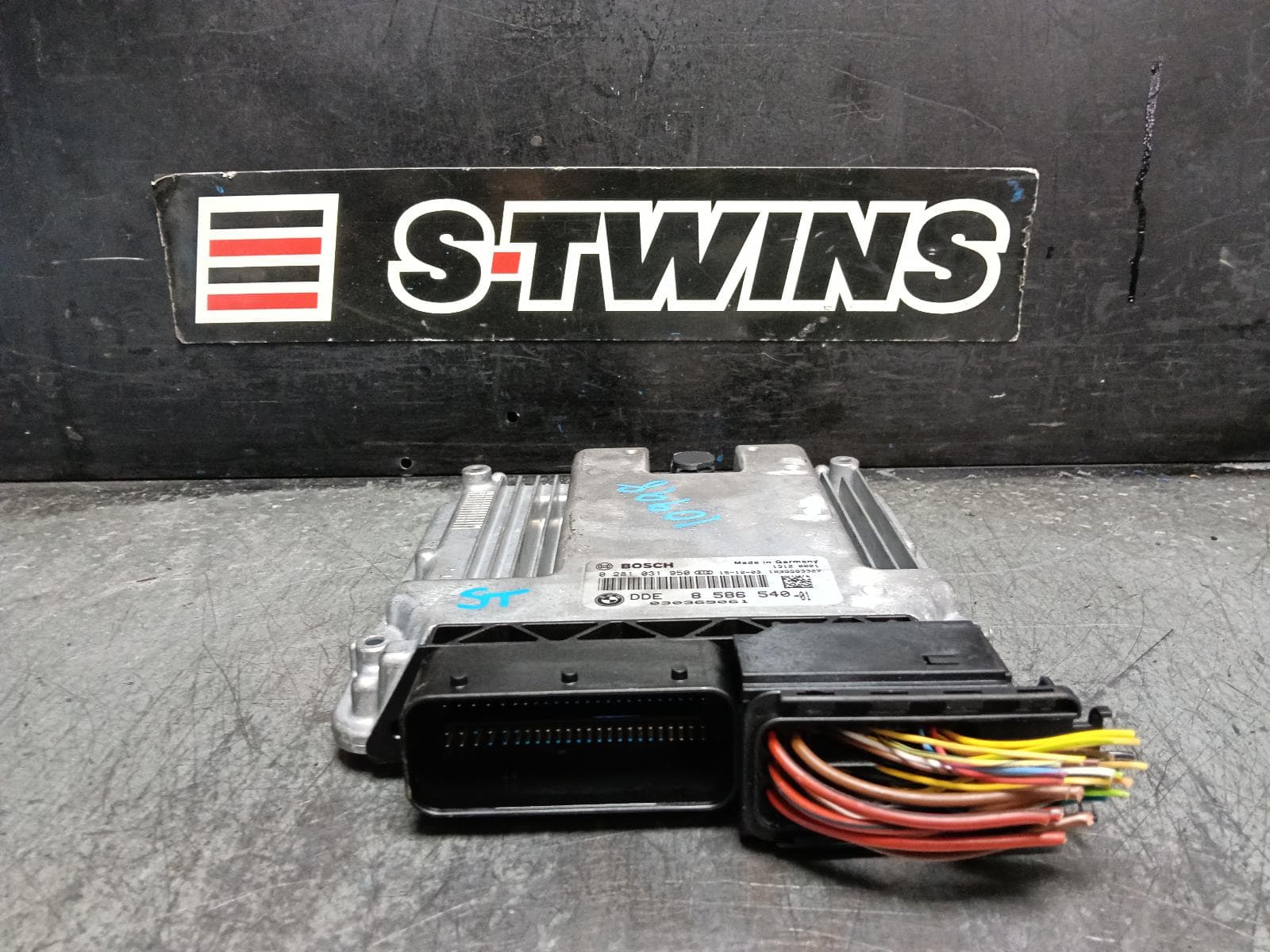 Used auto part listing image: 2016 BMW X5 ENGINE ECU, 3.0, DIESEL, N57N/N57T, ECU ONLY, F15, 09/13-07/18 0000417966