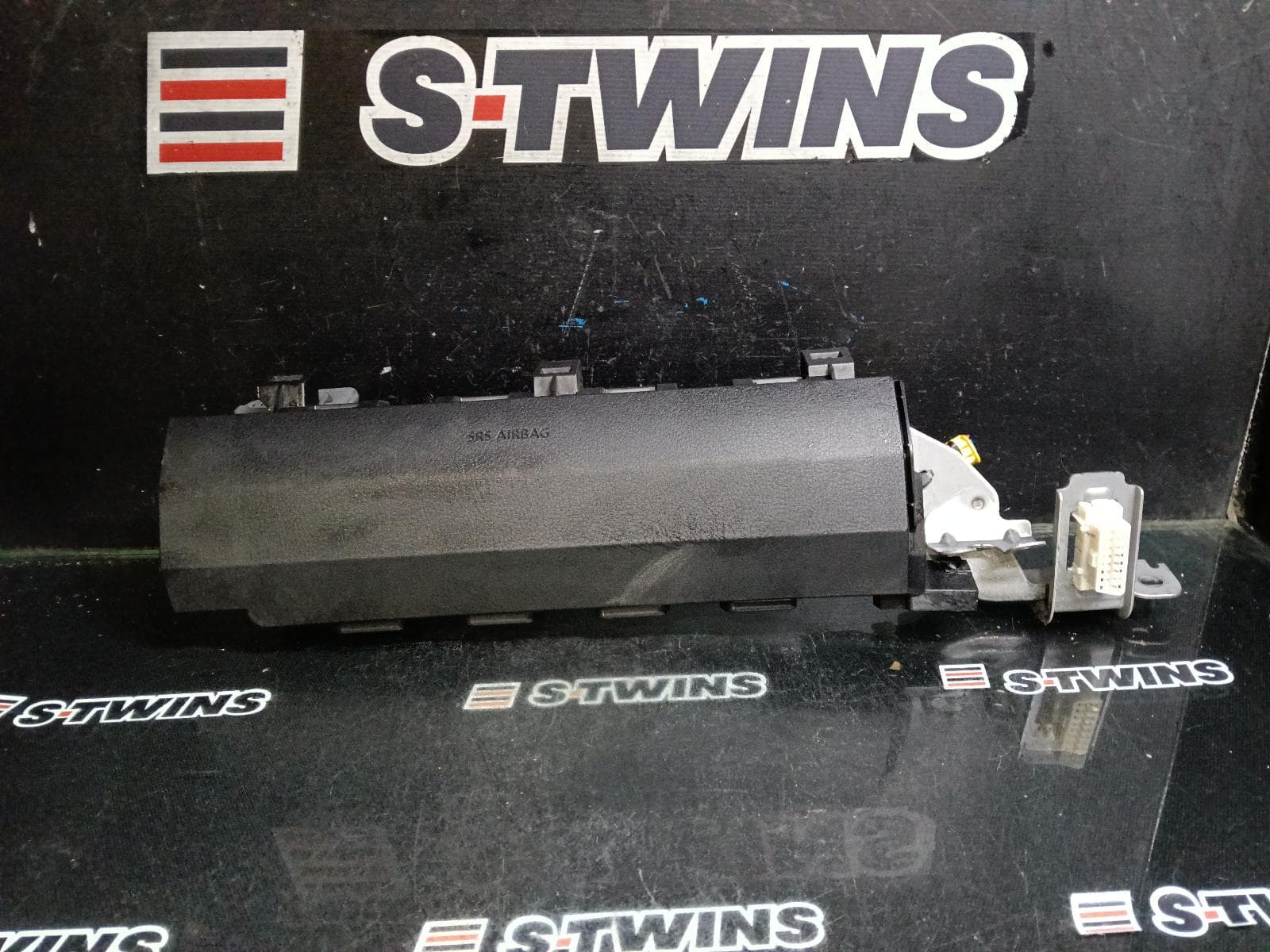 2019 MAZDA 3 RIGHT AIRBAG KNEE, BP, SEDAN/HATCH, 03/19- 0000418167