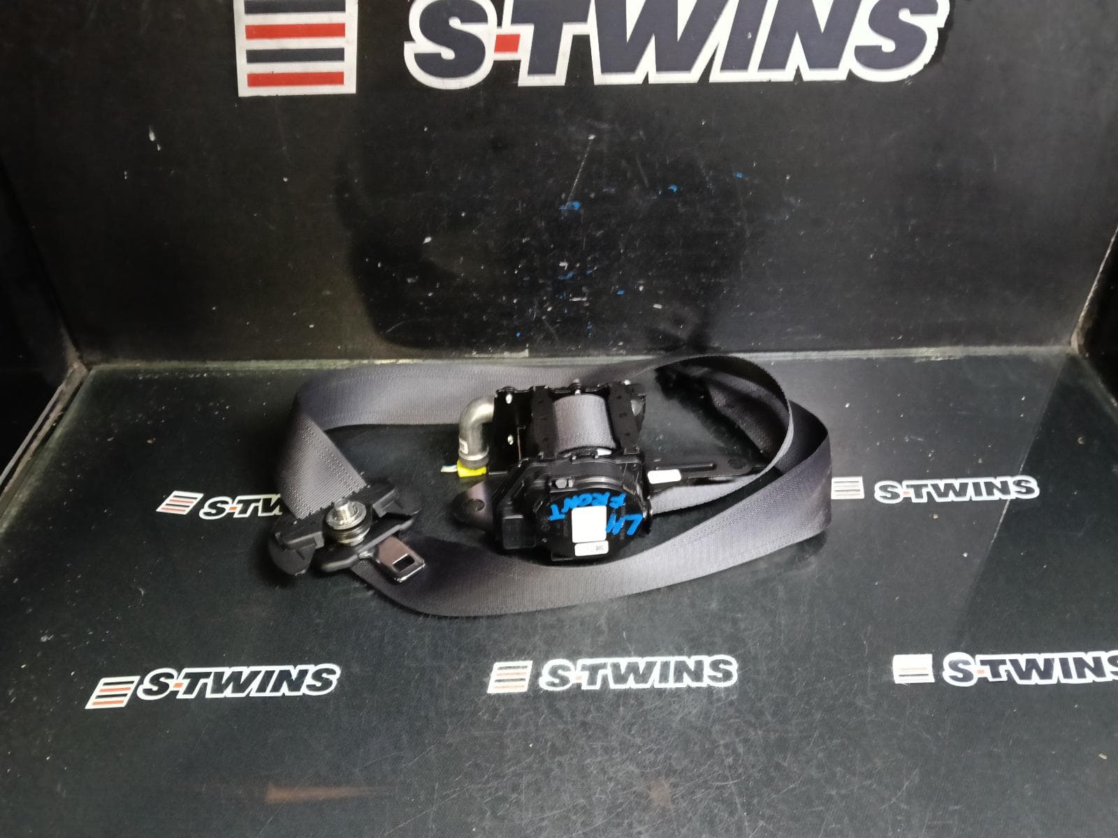 2019 MAZDA 3 SEAT BELT STALK LH FRONT, SEAT BELT ONLY, SEDAN/HATCH, BP, 03/19- 0000418169
