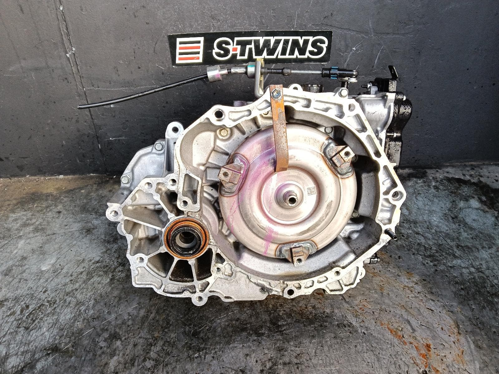 Used auto part listing image: 2013 HOLDEN BARINA TRANS GEARBOX AUTO, PETROL, 1.6, F16D4, 6 SPEED, 3GXS TAG, TM, 11/12-12/18 0000417998