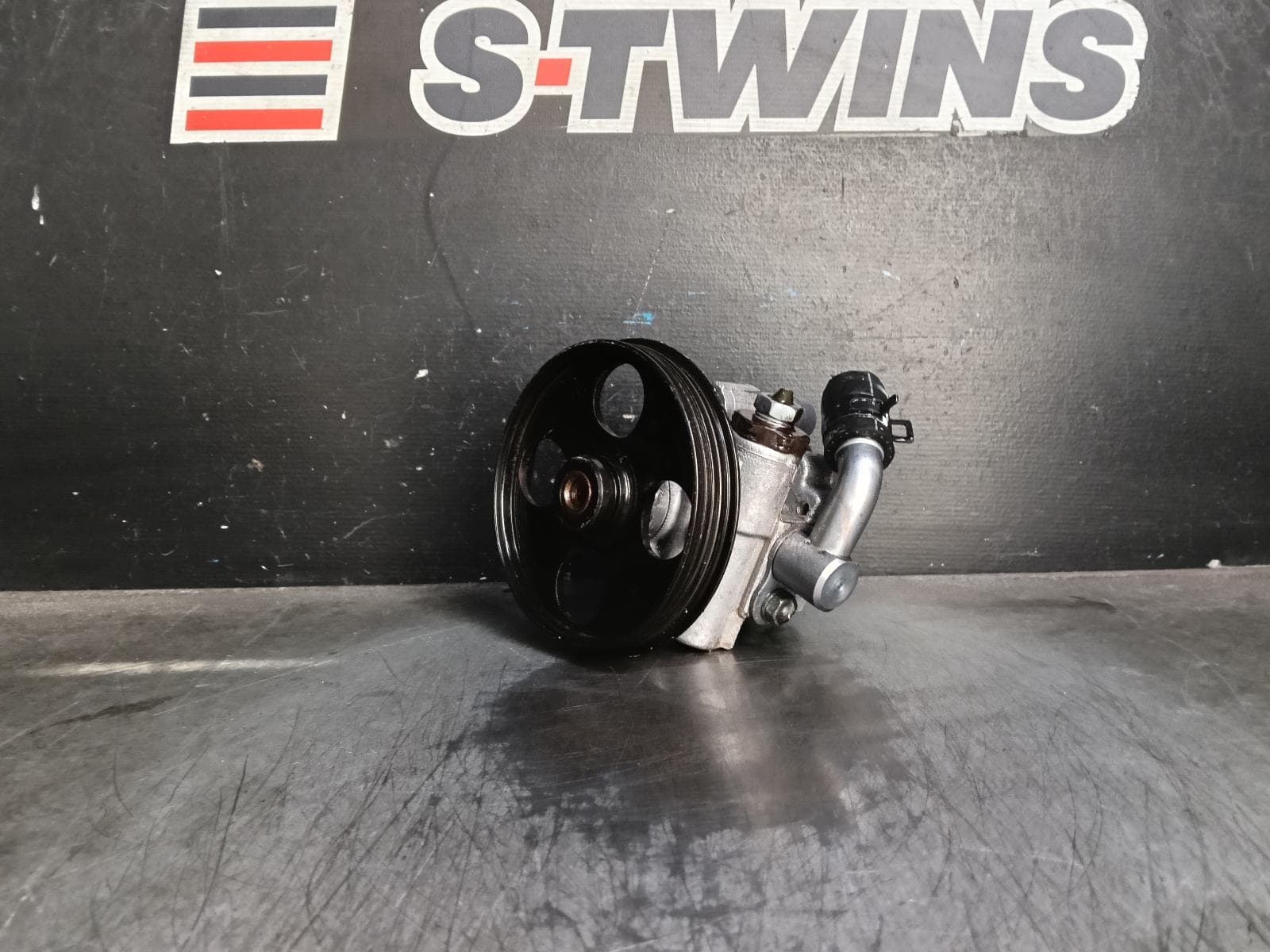 2013 HOLDEN BARINA STEERING PUMP 1.6, F16D4, TM, 09/11-12/18 0000418007