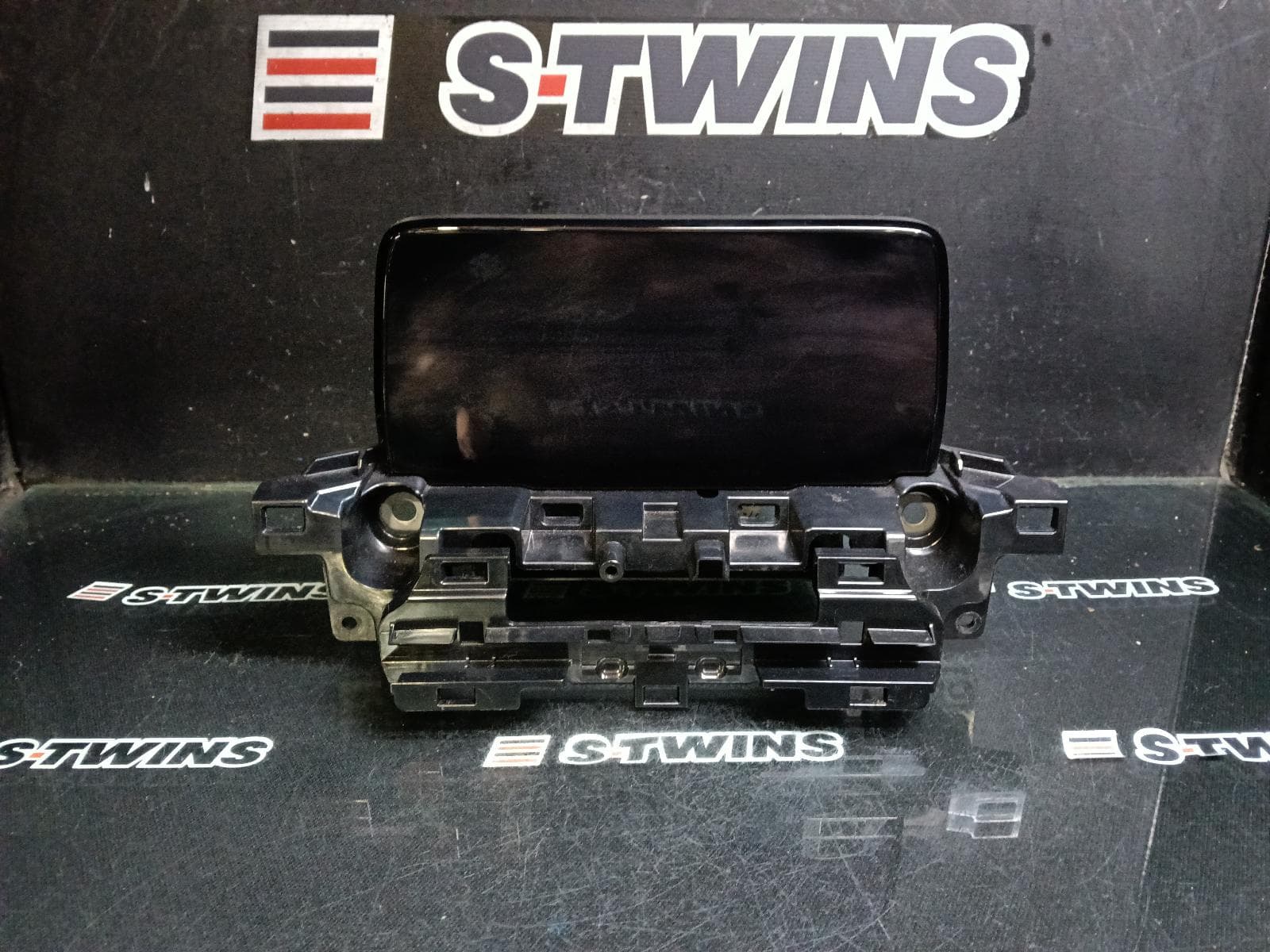 Used auto part listing image: 2019 MAZDA CX5 DISPLAY UNIT, 7IN TOUCHSCREEN, KF, 02/17-08/21 0000418300