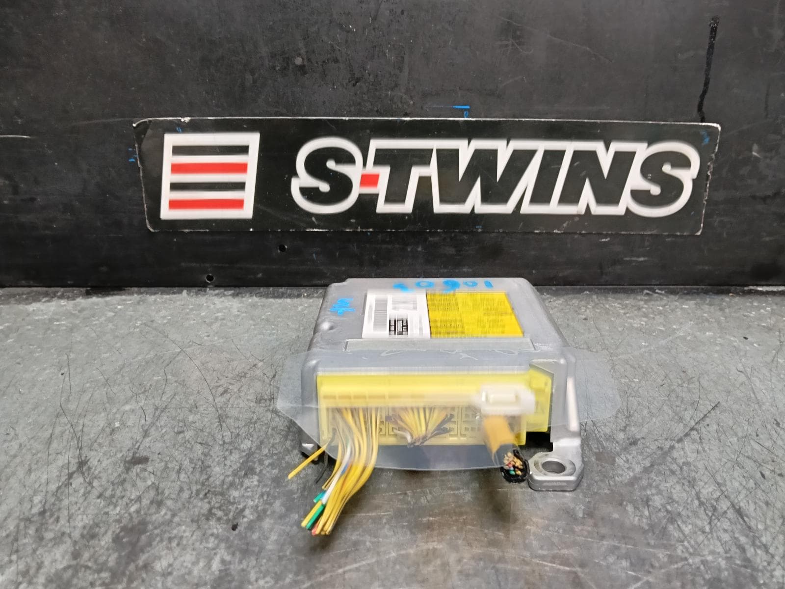 Used auto part listing image: 2019 LEXUS IS SERIES MODULE, XE30, 10/16-08/20 0000418049