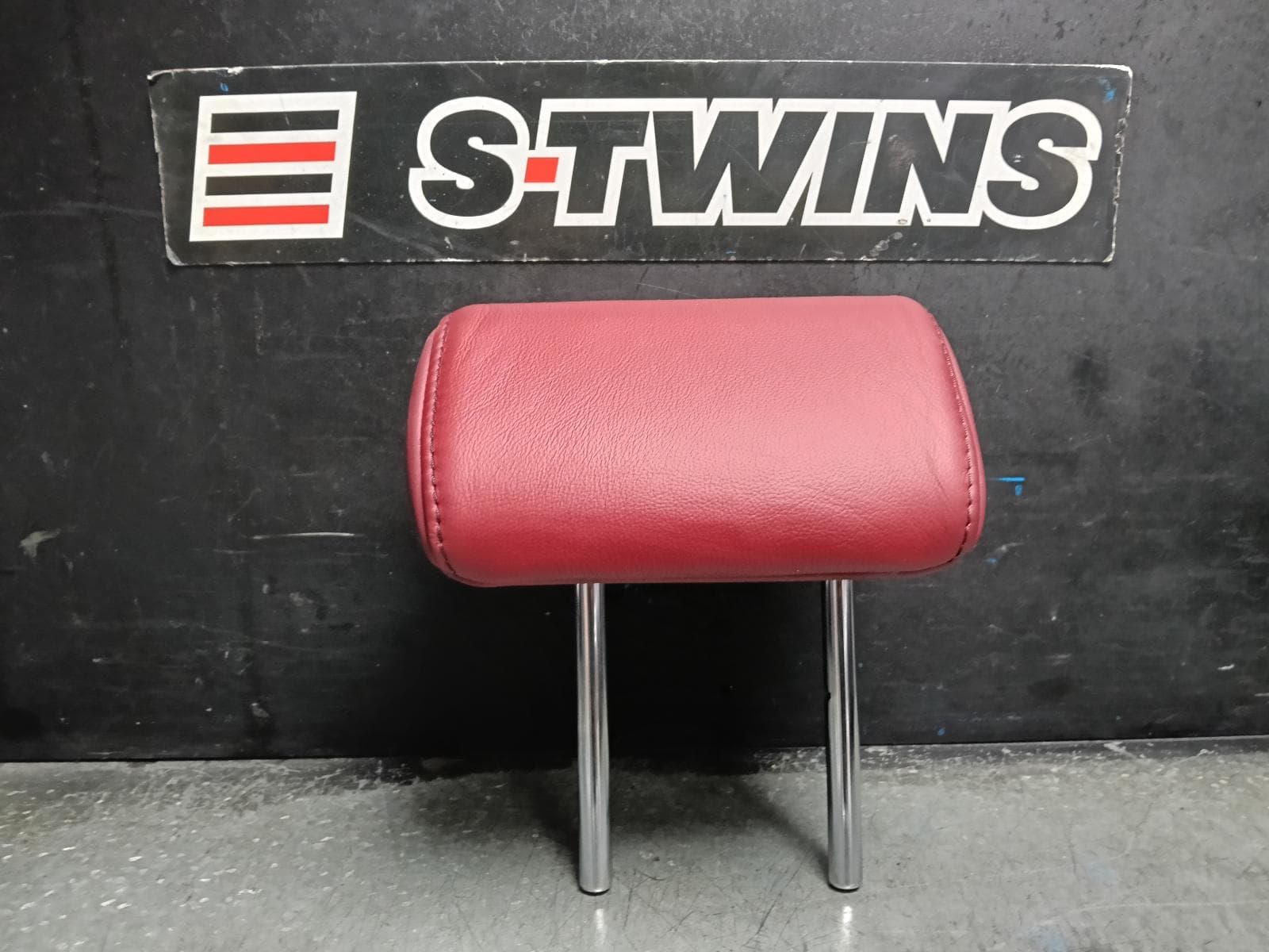 Used auto part listing image: 2019 LEXUS IS SERIES HEADREST XE30, 07/13- 11/25 0000418105