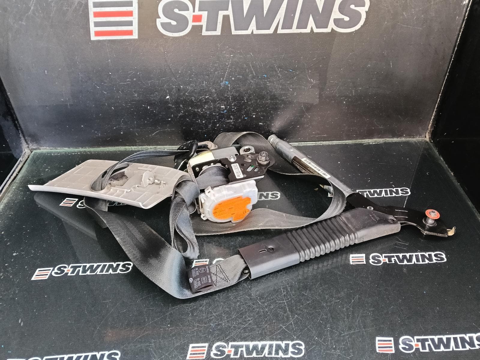2014 HYUNDAI SANTA FE SEAT BELT STALK RH FRONT, SEAT BELT ONLY, DM, 06/12-02/18 0000415544