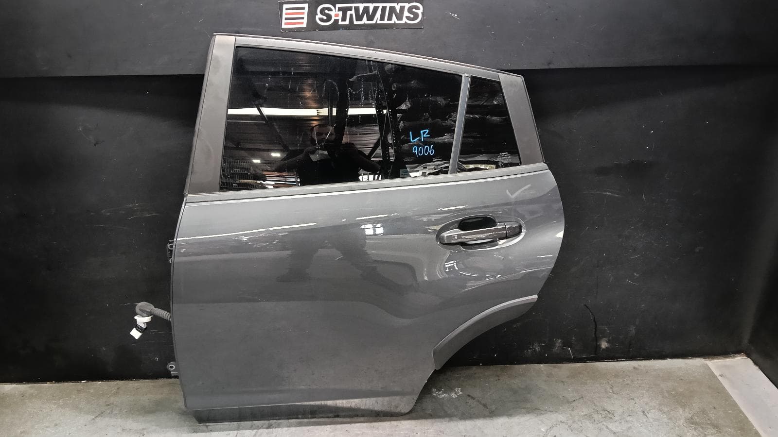 Used auto part listing image: 2023 SUBARU CROSSTREK LEFT REAR DOOR SLIDING G6X, 10/22- 0000418485