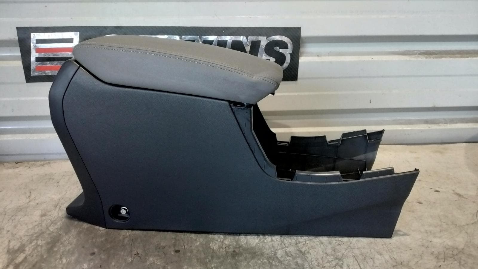 Used auto part listing image: 2023 SUBARU CROSSTREK CONSOLE G6X, 10/22- 0000418200