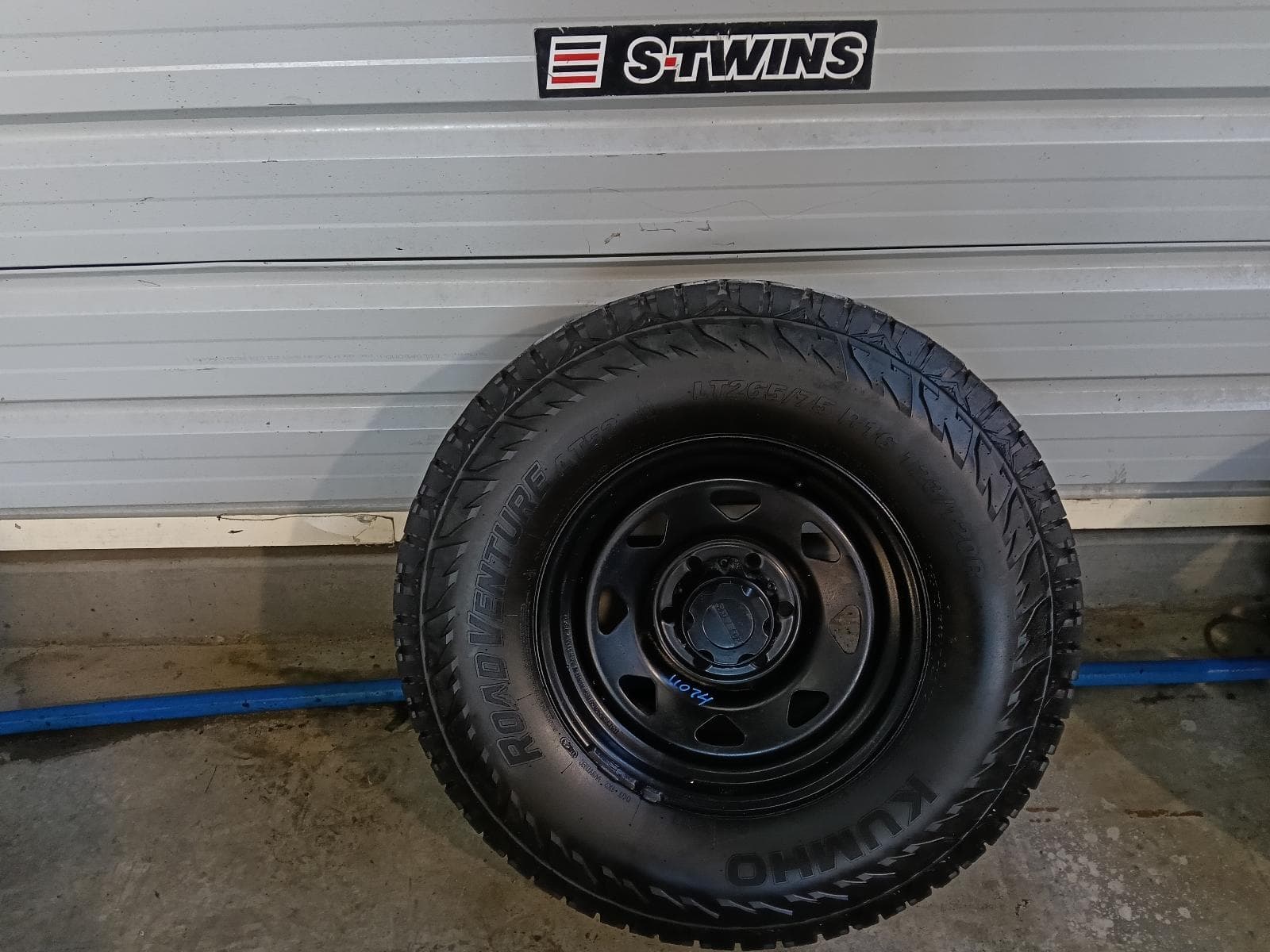 Used auto part listing image: 2018 MITSUBISHI TRITON WHEEL STANDARD STEEL MQ-MR, 16X7.5IN, SUNRAYSIA STYLE, 03/15-10/23 0000418191