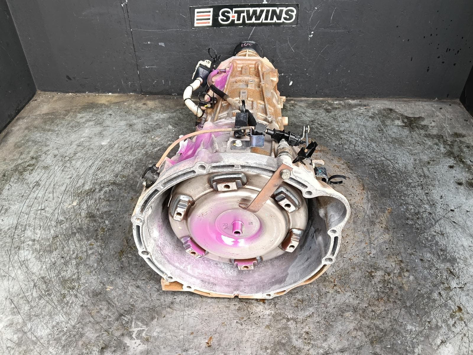 Used auto part listing image: 2020 HYUNDAI ILOAD/IMAX TRANS GEARBOX AUTO, DIESEL, 2.5, D4CB, TURBO, 5 SPEED, SINGLE PLUG TYPE, TQ, 11/19-03/21 0000418424