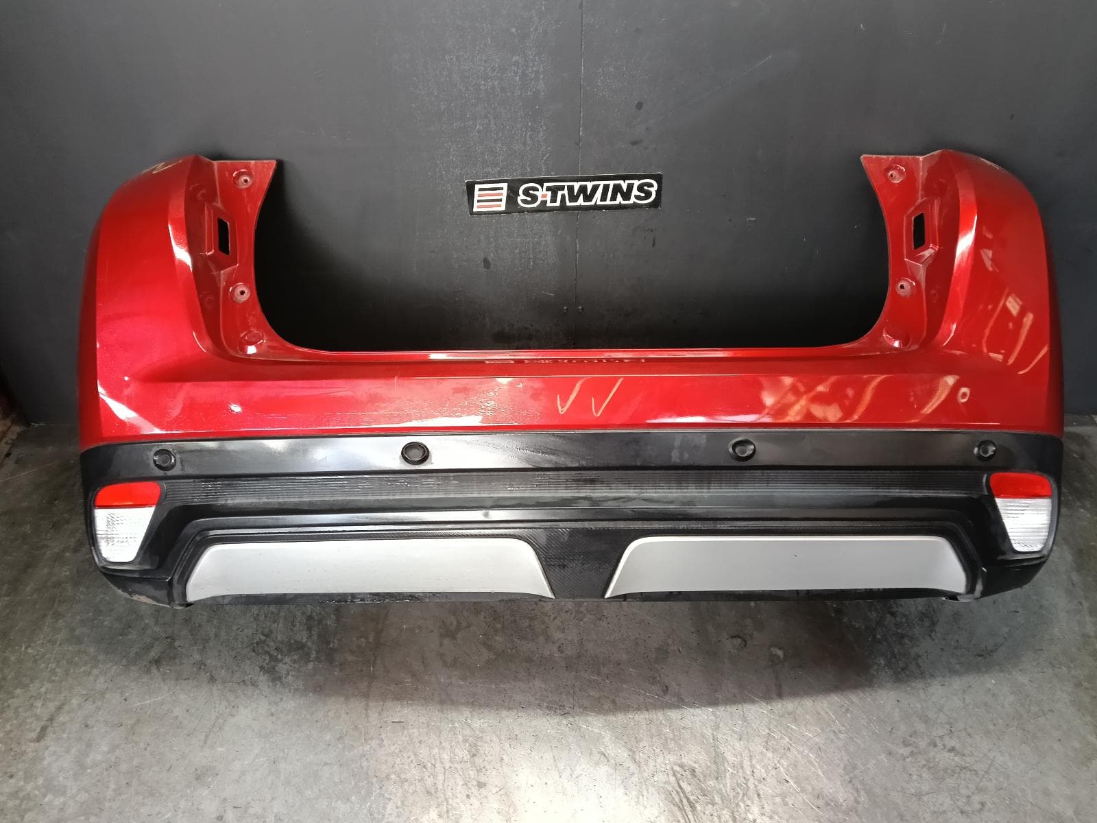 2019 MITSUBISHI ECLIPSE CROSS REAR BUMPER BUMPER BAR (2 PIECE), W/ PARK SENSOR TYPE, MATTE BLACK, W/ GREY INSERT, YA, 11/17-09/20 0000418306