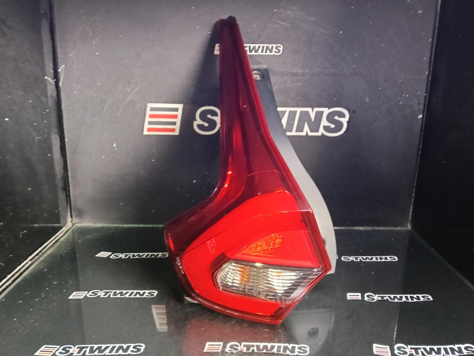 2019 MITSUBISHI ECLIPSE CROSS LEFT TAILLIGHT YA, IN BODY, W/ HALOGEN TYPE, 11/17-09/20 0000418382