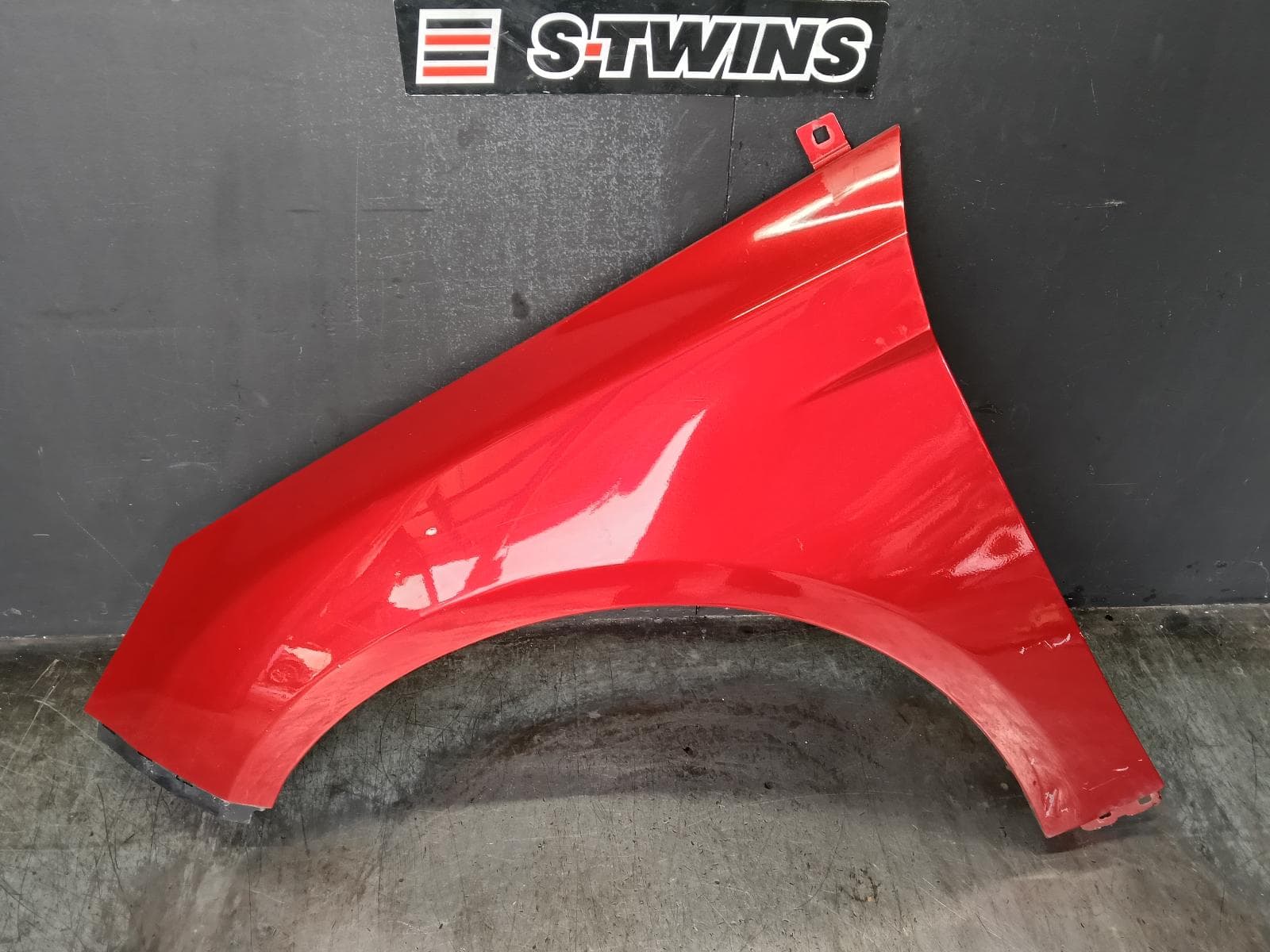 2017 FORD FOCUS LEFT GUARD LW-LZ, 05/11-11/18 0000418397