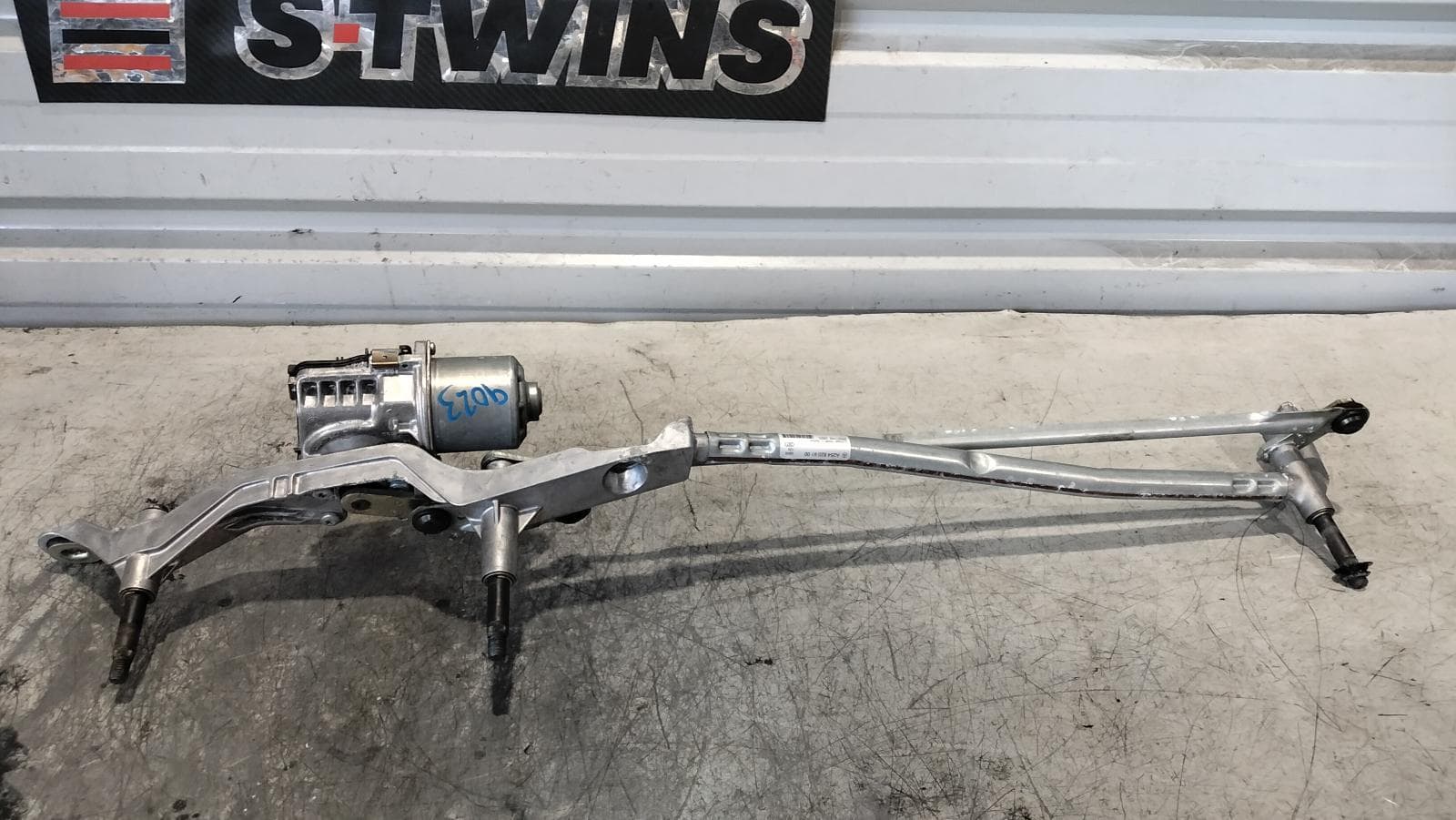 2017 MERCEDES GLC CLASS WIPER MOTOR FRONT, X253/C253, 09/15-03/23 0000411271