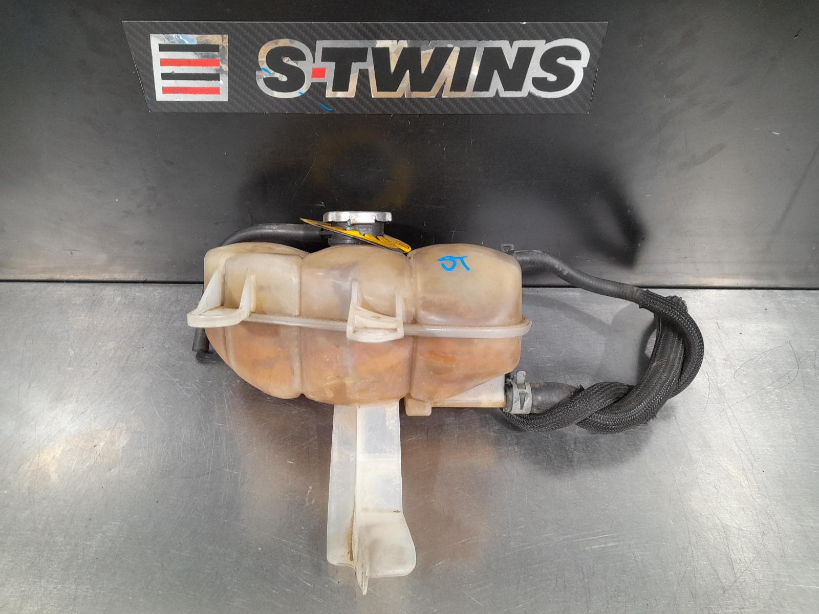 2014 JEEP GRANDCHEROKEE OVERFLOW BOTTLE WK, DIESEL, NON BLACK TOP TYPE, 10/10-02/22 0000196075