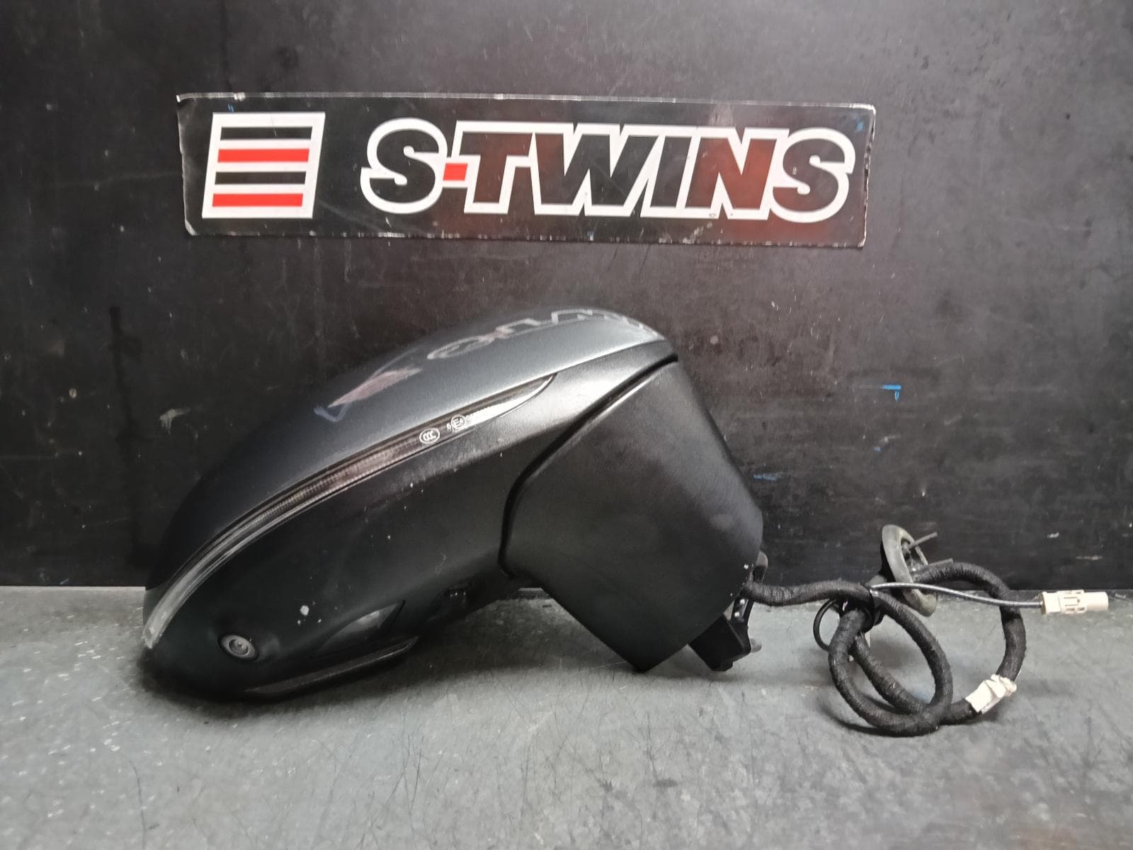 2023 MERCEDES GLC CLASS RIGHT DOOR MIRROR X254/C254, W/ POWER FOLD TYPE, COLOUR CODED, 10/22- 0000410539