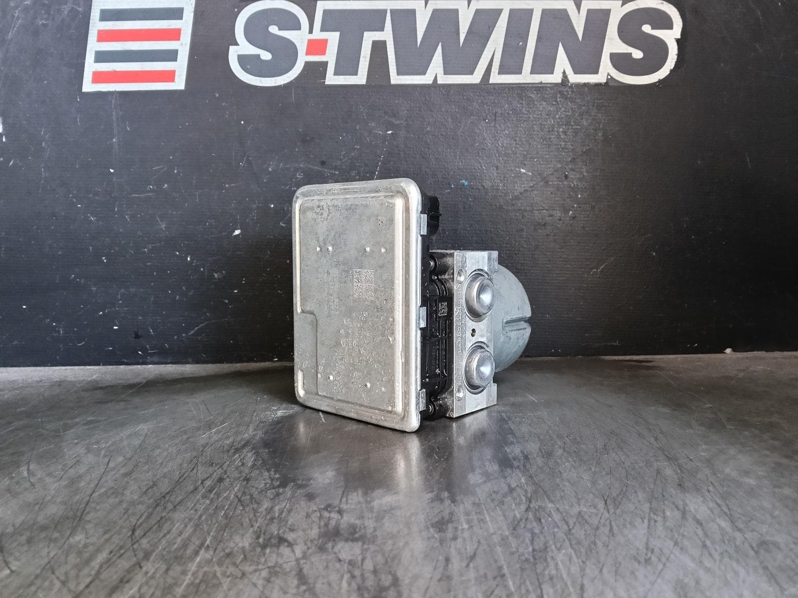 2019 MITSUBISHI ECLIPSE CROSS ABS PUMP MODULATOR YA-YB, P/N 4670B583, 11/17- 0000418545