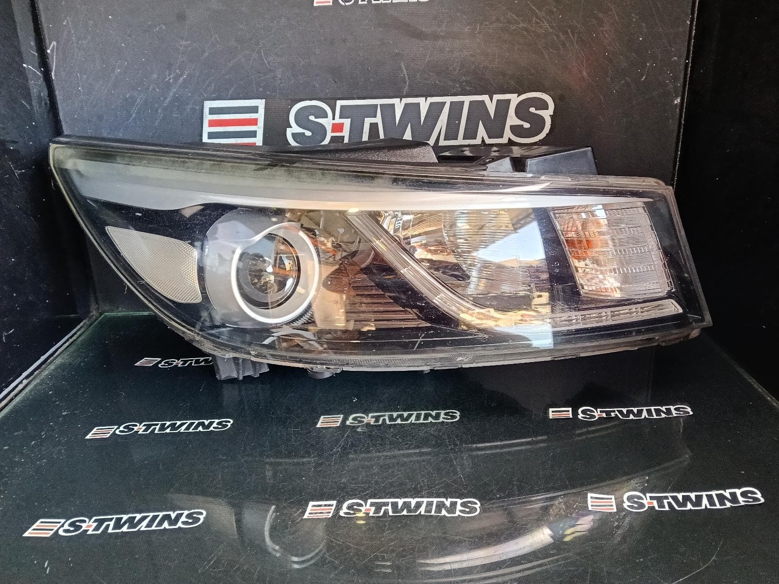 2016 KIA CARNIVAL/GRAND CARNIVAL RIGHT HEADLAMP YP, PLATINUM, HID TYPE, 12/14-02/18 0000418759