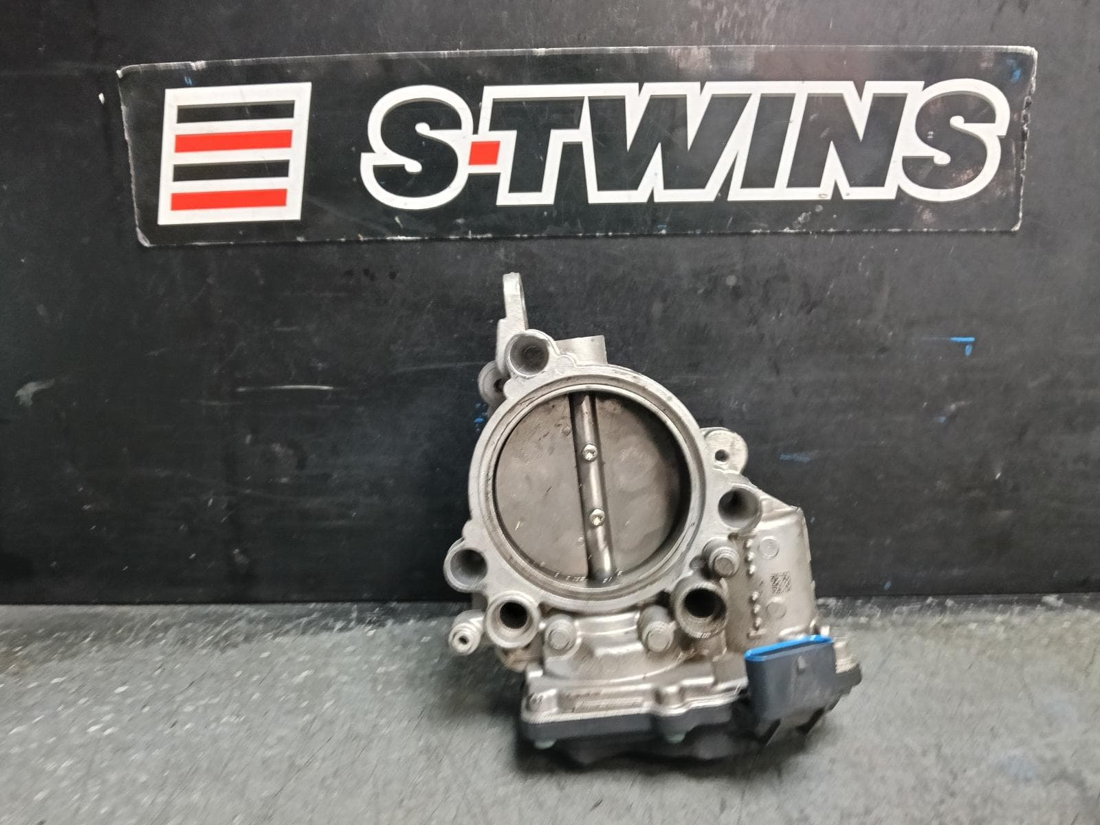 Used auto part listing image: 2018 BMW X3 THROTTLE BODY 3.0, PETROL, M40i, TURBO, G01, 08/17-08/24 0000419084