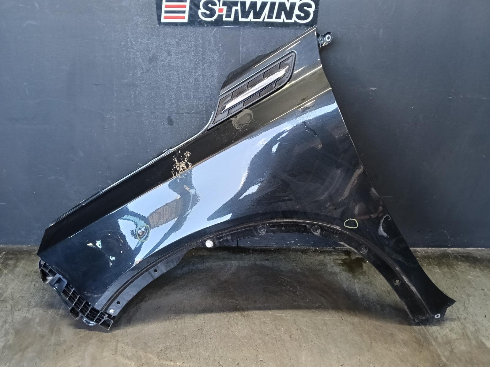 2017 SUZUKI VITARA LEFT GUARD VITARA, LY (VIN TSM), NON INDICATOR TYPE, 06/15- 0000419096