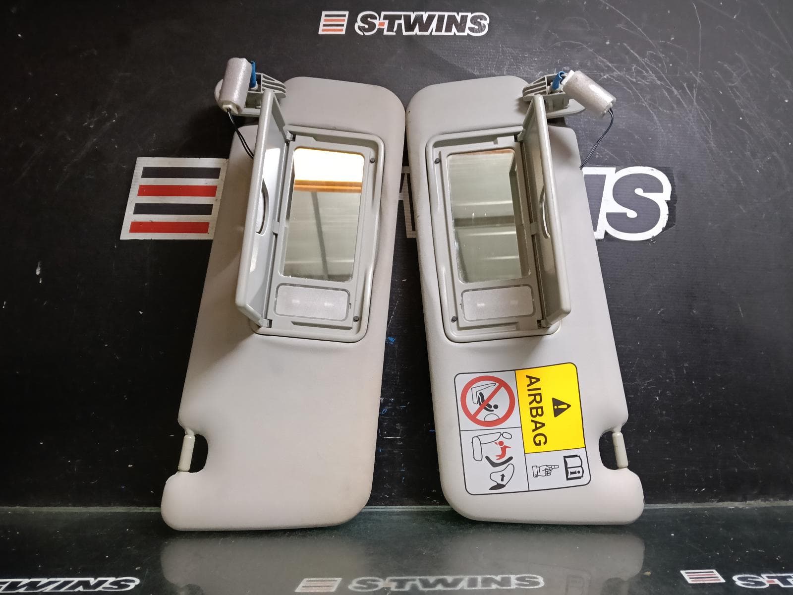 2017 SUZUKI VITARA SUNVISOR VITARA, LY (VIN TSM), PAIR, 06/15- 0000419203