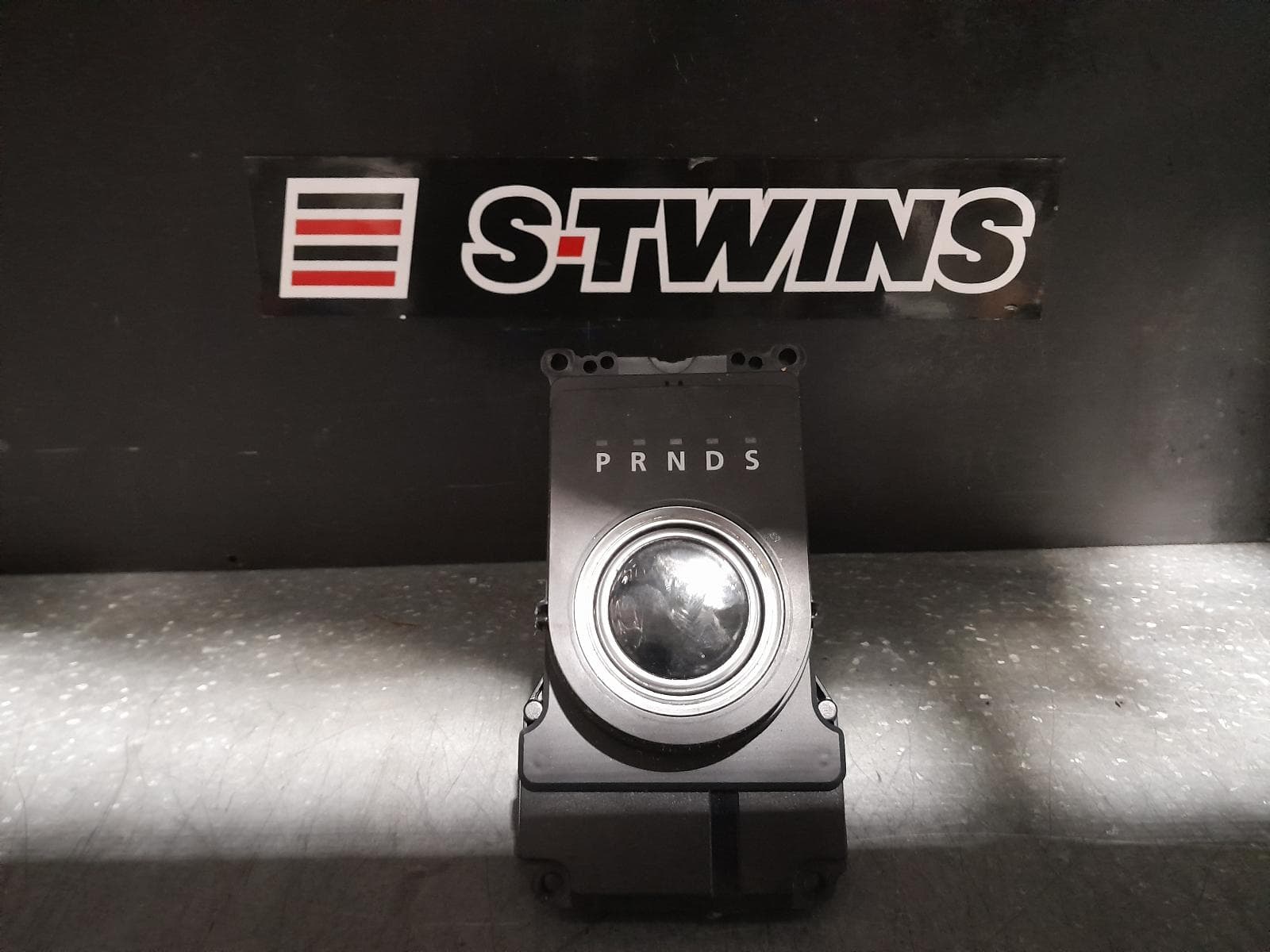 Used auto part listing image: 2016 JAGUAR XF GEAR STICK SHIFTER X260, 09/15-06/24 0000340556