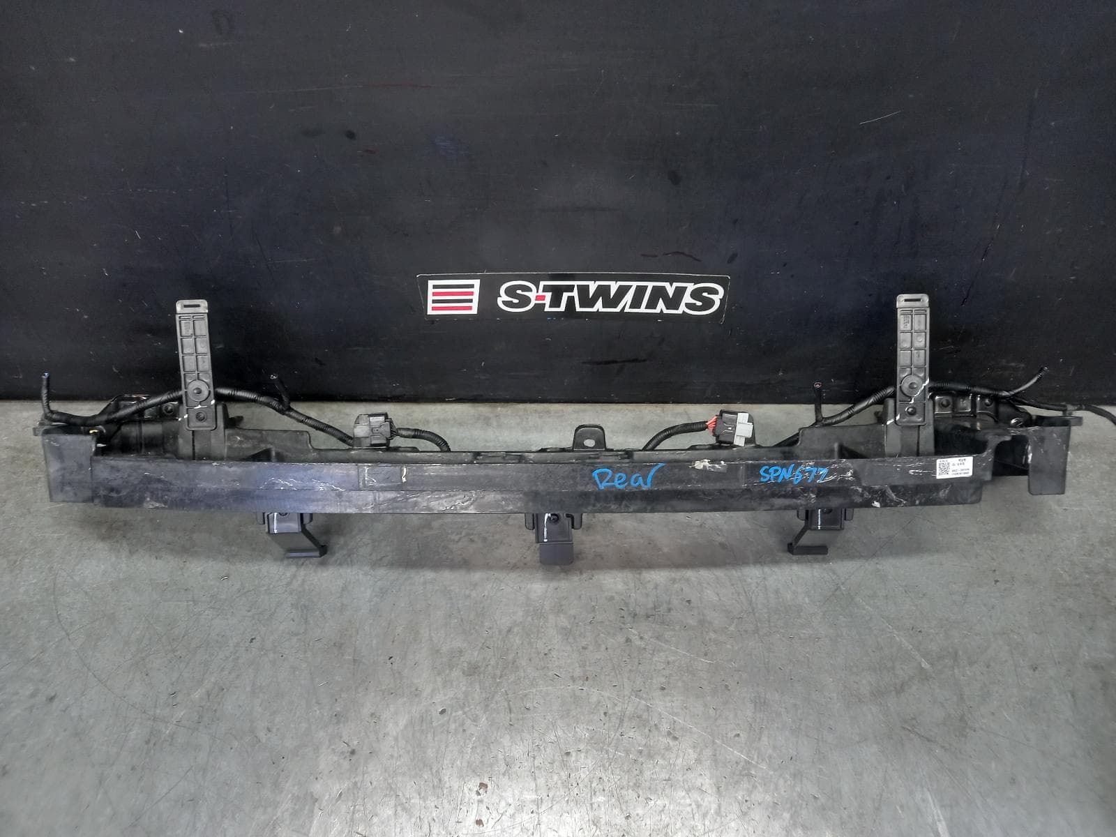 Used auto part listing image: 2016 KIA SPORTAGE R BAR BRACKET REINFO MAIN REINFORCEMENT, QL, 10/15-06/18 0000398966