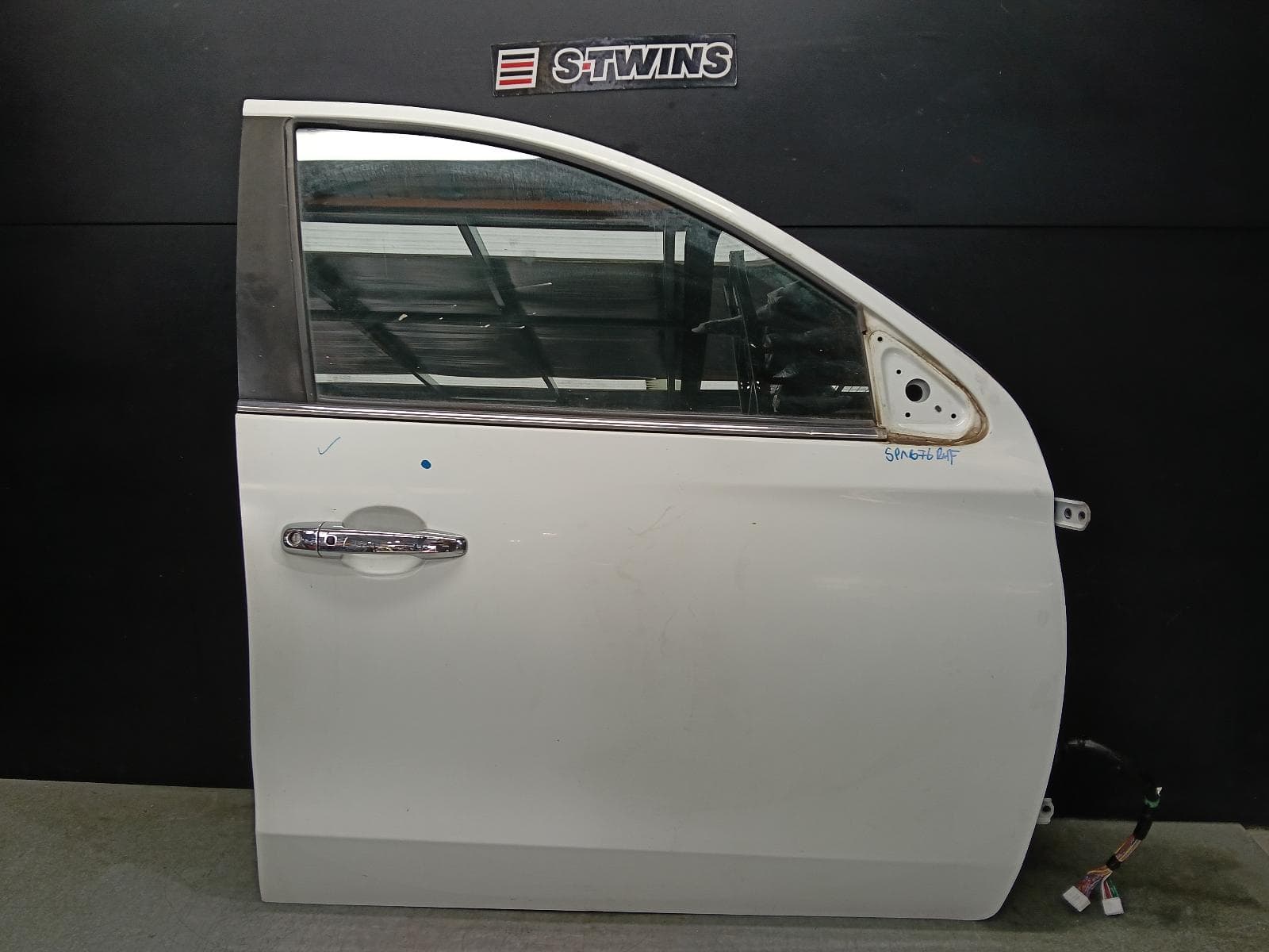 2017 MITSUBISHI PAJERO RIGHT FRONT DOOR PAJERO SPORT, QE-QG, 10/15- 0000396948