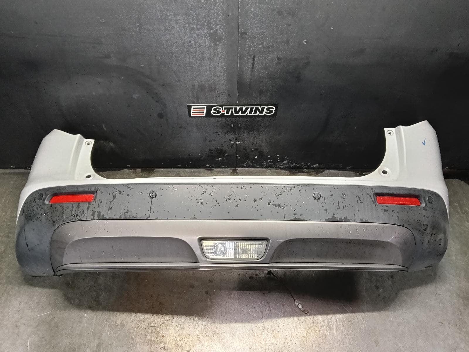 Used auto part listing image: 2019 SUZUKI VITARA REAR BUMPER BUMPER BAR, W/ PARK SENSOR TYPE, VITARA, LY (VIN TSM), 10/18- 0000392227