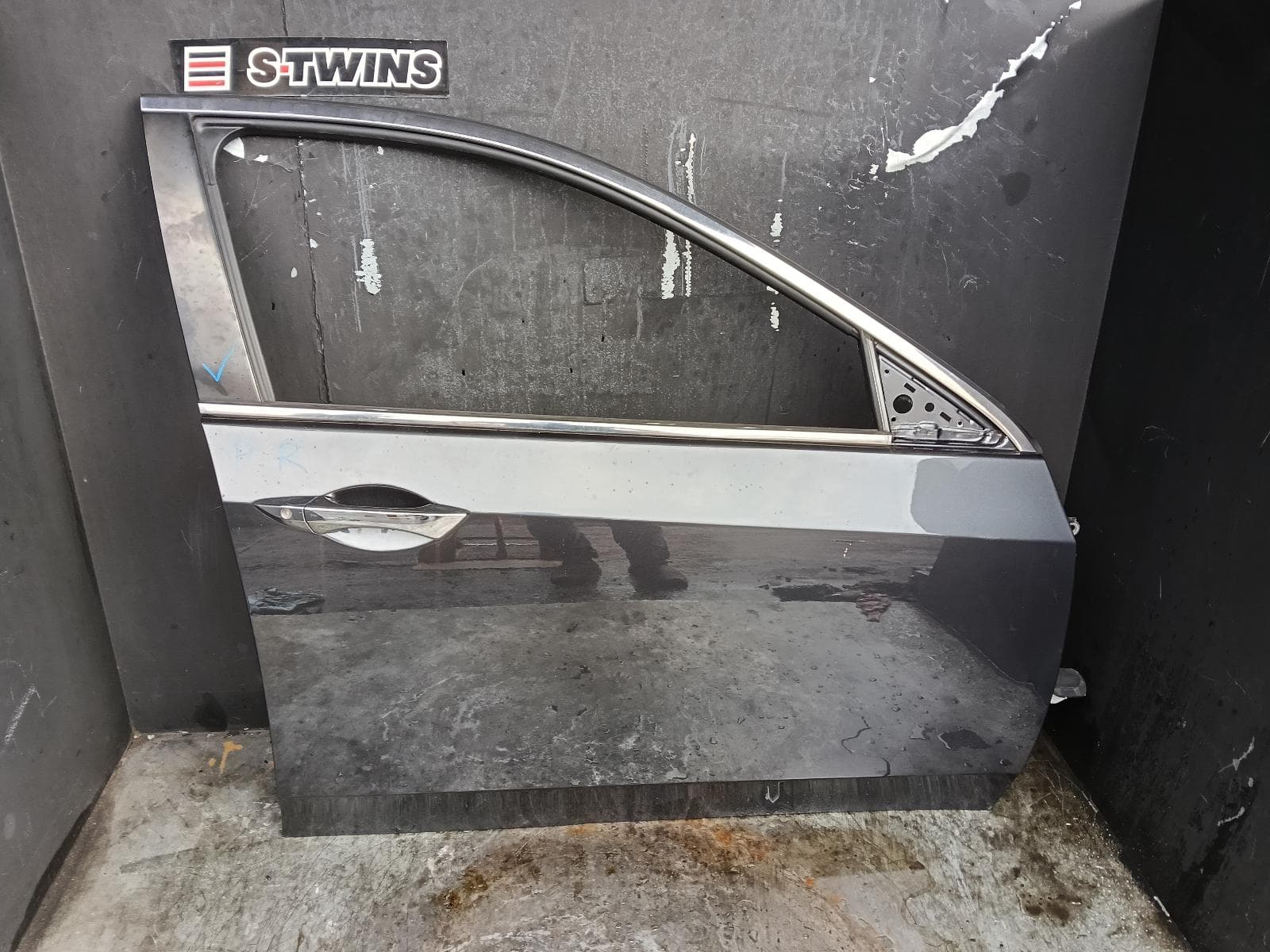 Used auto part listing image: 2011 HONDA ACCORD RIGHT FRONT DOOR 8TH GEN, EURO (VIN JHMCU), 06/08-12/15 0000392241