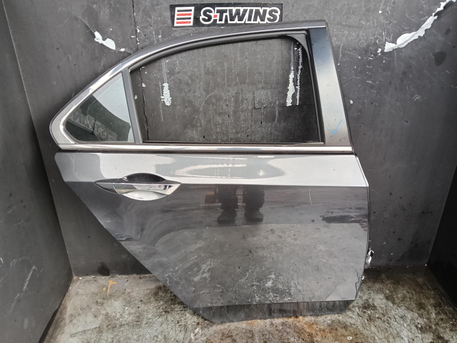 Used auto part listing image: 2011 HONDA ACCORD RIGHT REAR DOOR SLIDING 8TH GEN, EURO (VIN JHMCU), SEDAN, 06/08-12/15 0000392243