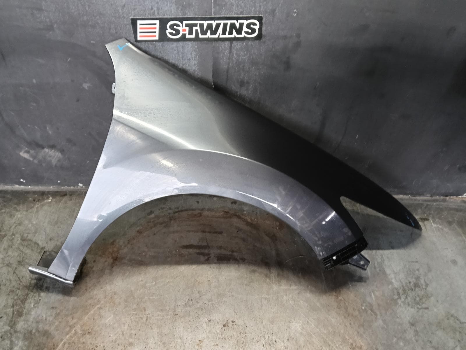 Used auto part listing image: 2011 HONDA ACCORD RIGHT GUARD 8TH GEN, EURO (VIN JHMCU), 06/08-12/15 0000392366