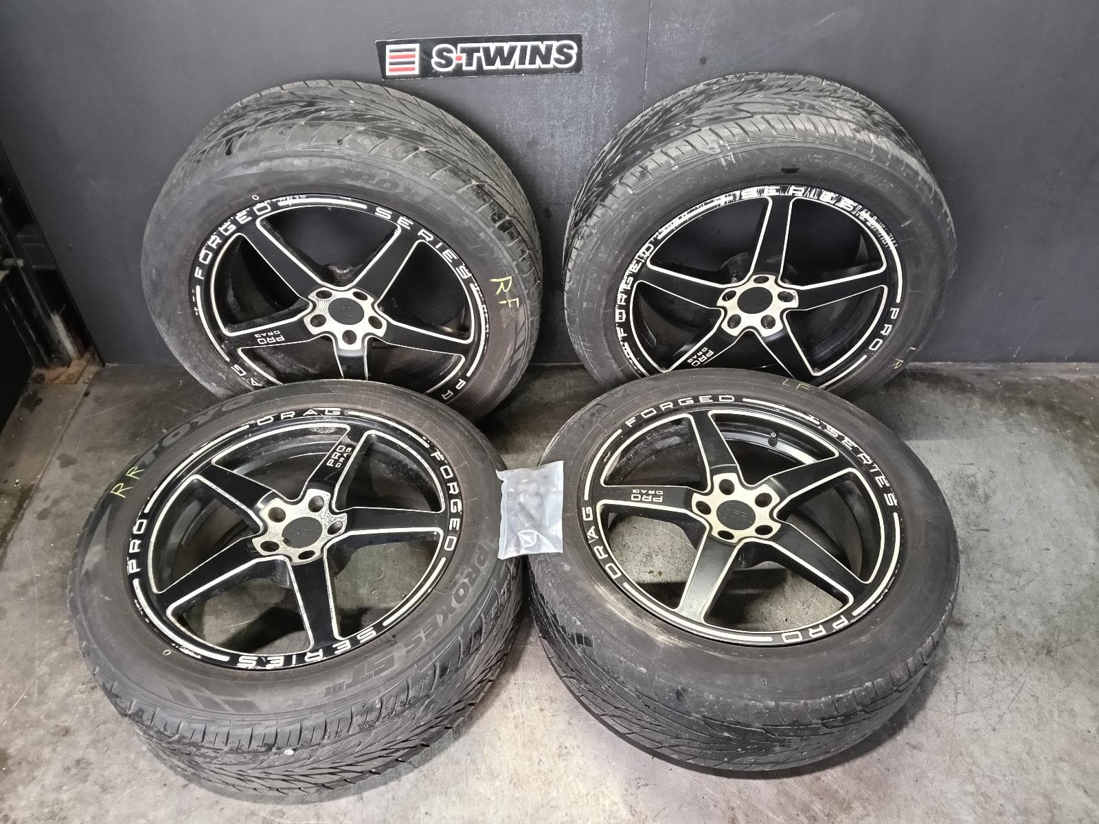 Used auto part listing image: 2018 KIA CARNIVAL/GRAND CARNIVAL WHEEL MAG AFTERMARKET, YP, 12/14-10/20 0000419224