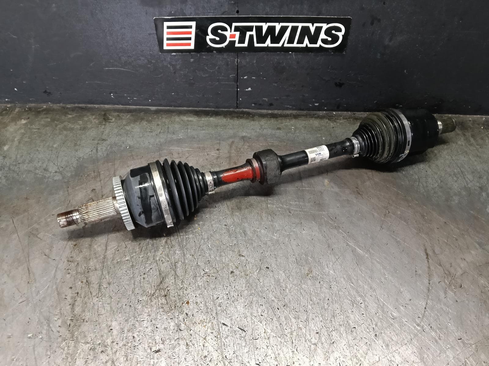 2018 KIA CARNIVAL/GRAND CARNIVAL LEFT DRIVESHAFT AUTO T/M, DIESEL, 2.2, YP, 12/14-10/20 0000419355
