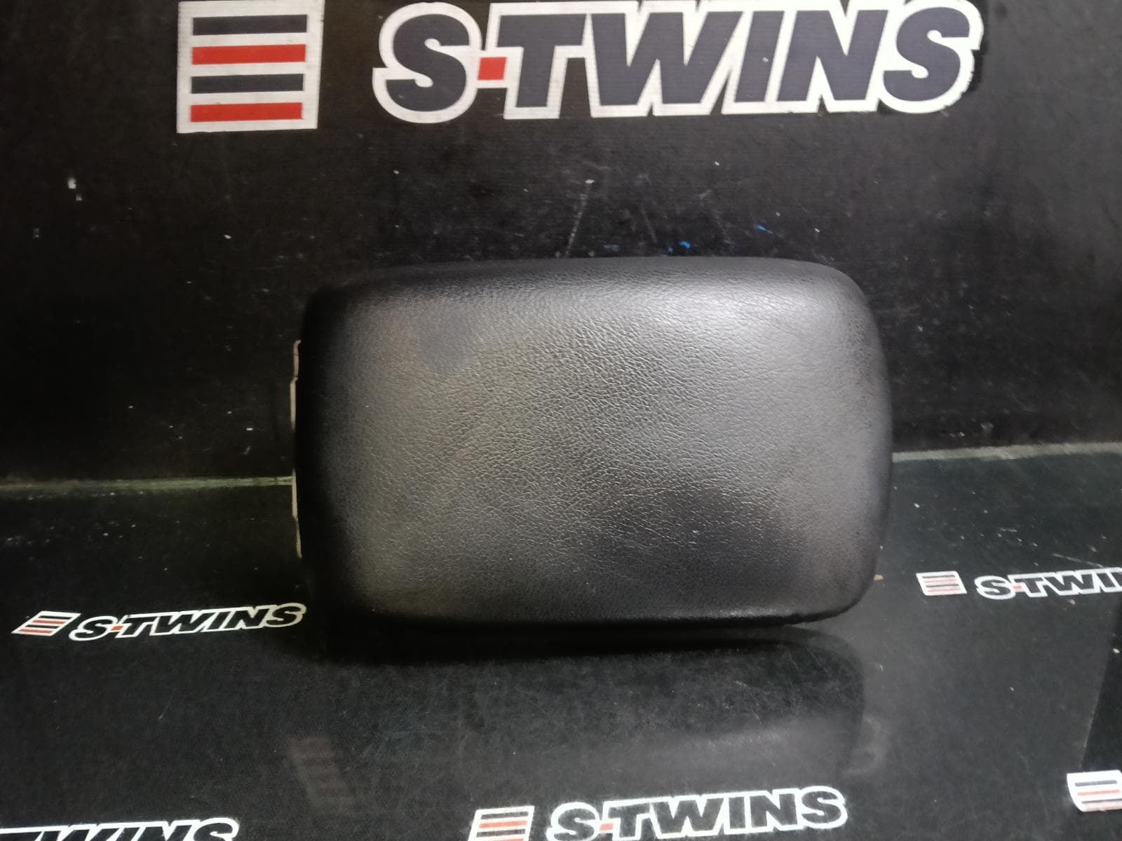 2015 SUBARU XV CONSOLE CONSOLE LID ONLY, G4X, 08/11-04/17 0000419408