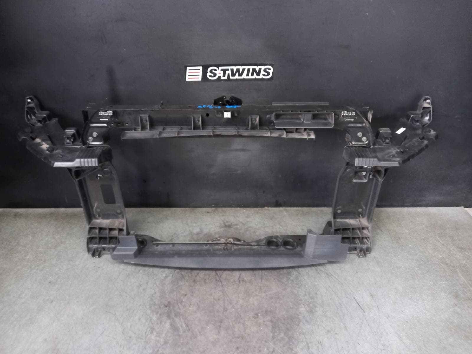 Used auto part listing image: 2020 HYUNDAI TUCSON RADIATOR SUPPORT TL, 06/18-01/21 0000361282
