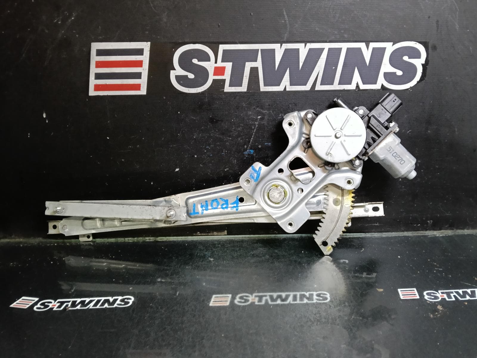 Used auto part listing image: 2015 MITSUBISHI LANCER RIGHT FRONT WINDOW REG MOTOR CJ-CF, SEDAN/HATCH, 07/07-12/17 0000419416