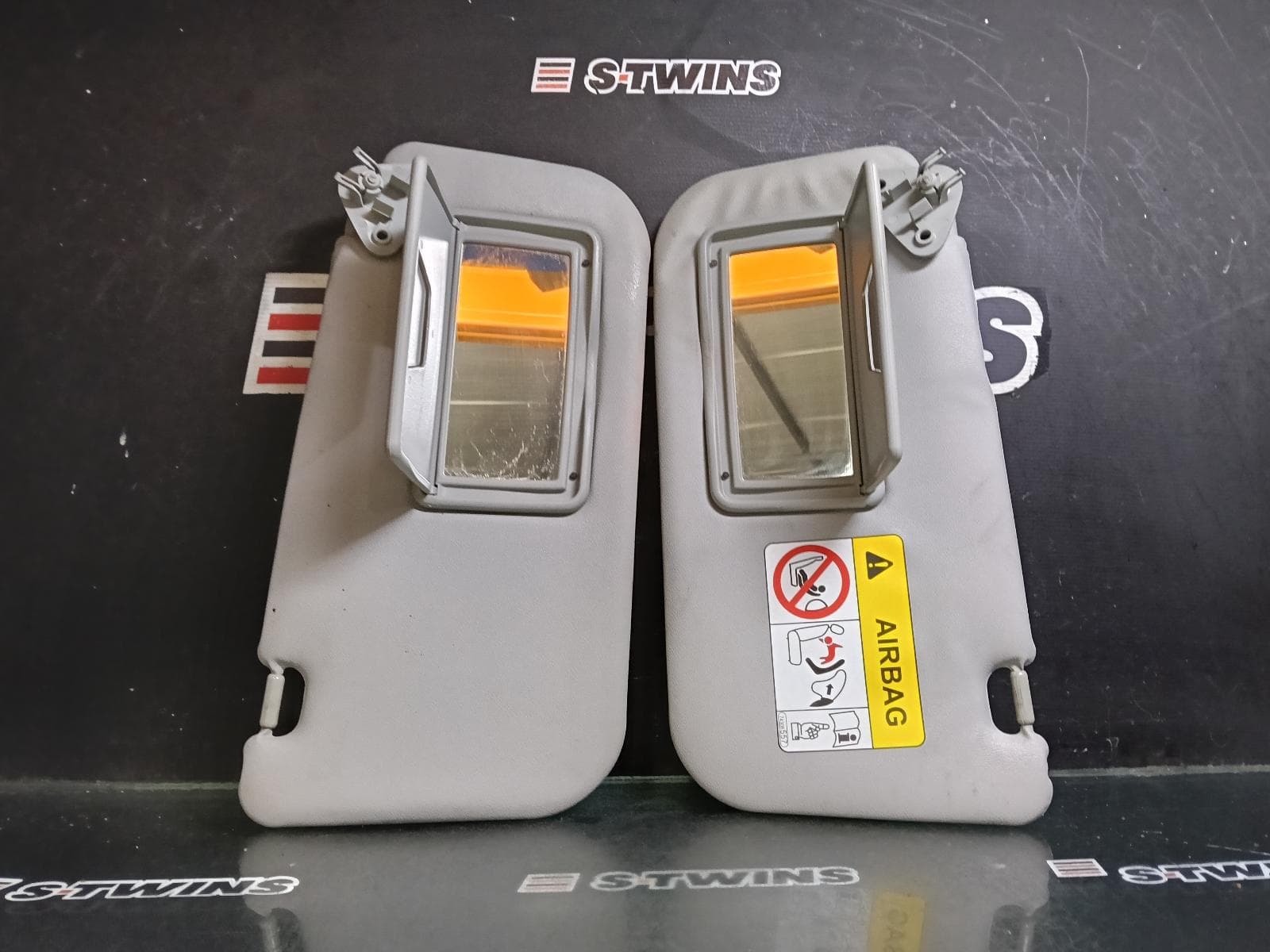 Used auto part listing image: 2015 MITSUBISHI LANCER SUNVISOR CF, PAIR, 11/15-12/17 0000419409