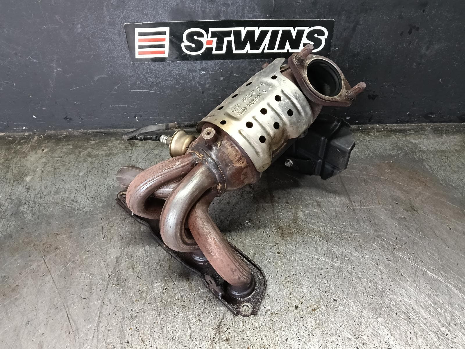 Used auto part listing image: 2017 HYUNDAI ACCENT CATALYTIC CONVERTER MANIFOLD-CAT TYPE, 1.4, G4LC, PETROL, RB, 06/15-12/19 0000419261